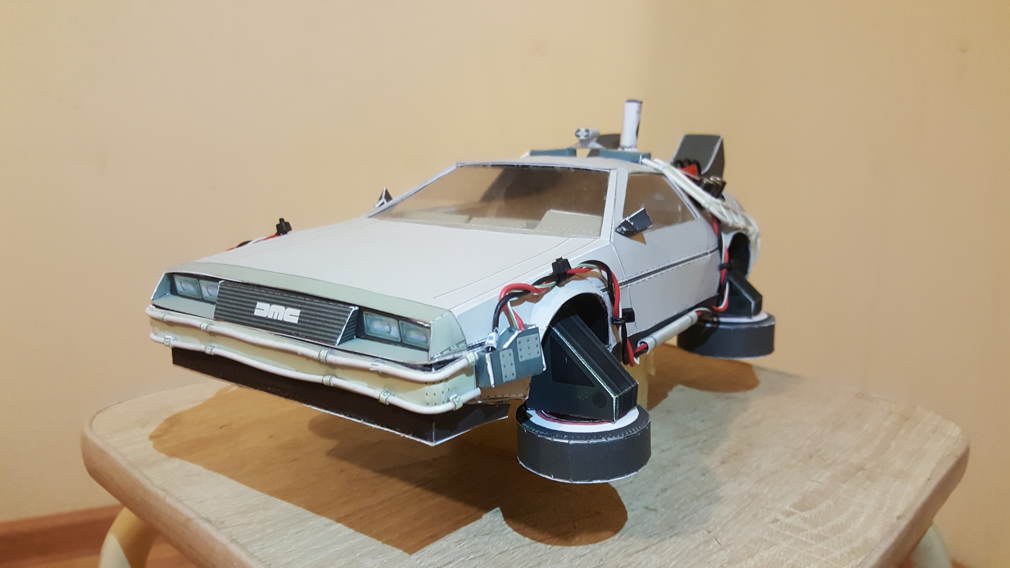 DeLorean DMC-12 из Бумаги | Пикабу