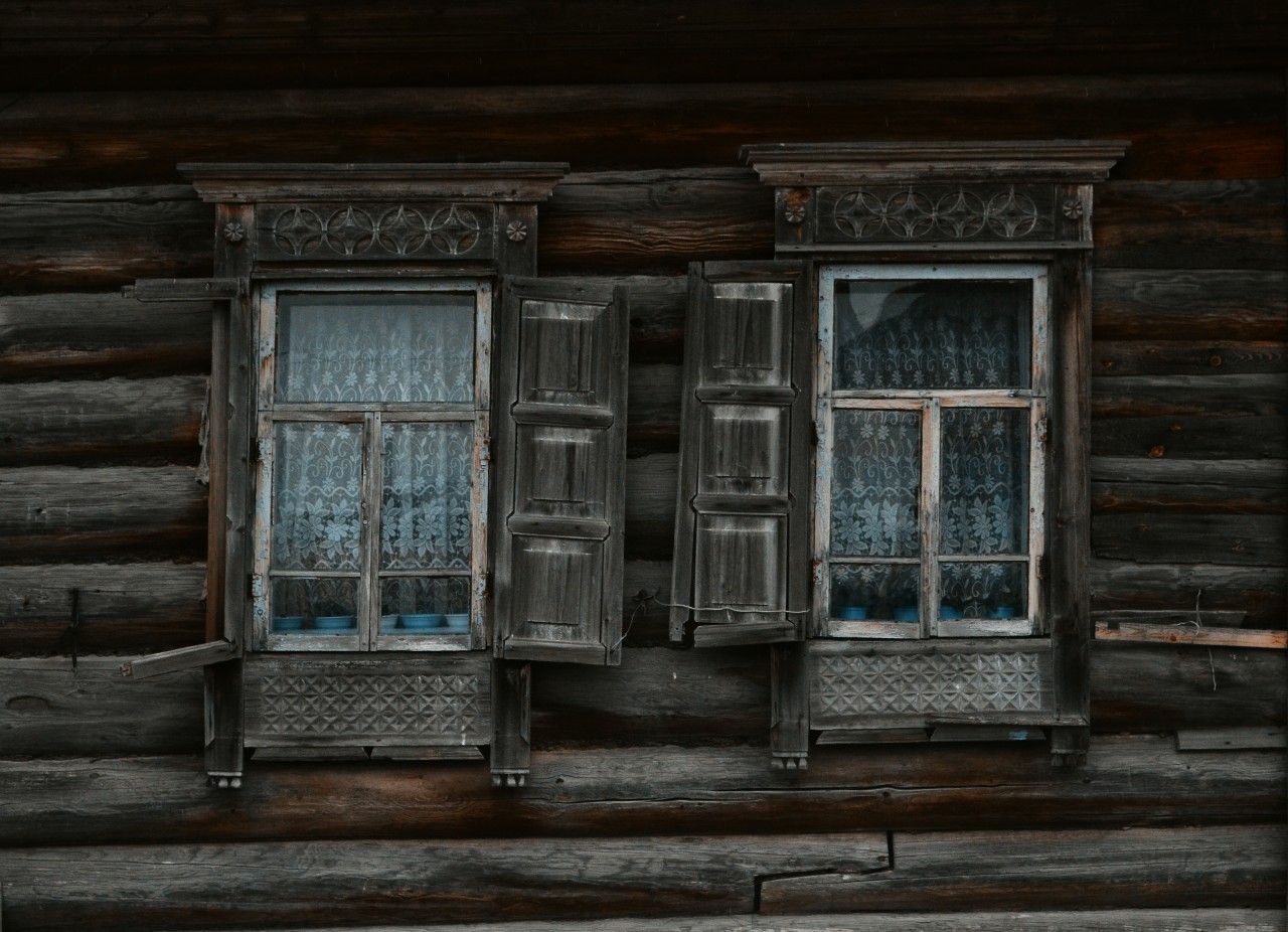 Platbands are the mirror of the soul of a home - My, The photo, Village, Sverdlovsk region, Platbands, Window, Siberia, Longpost