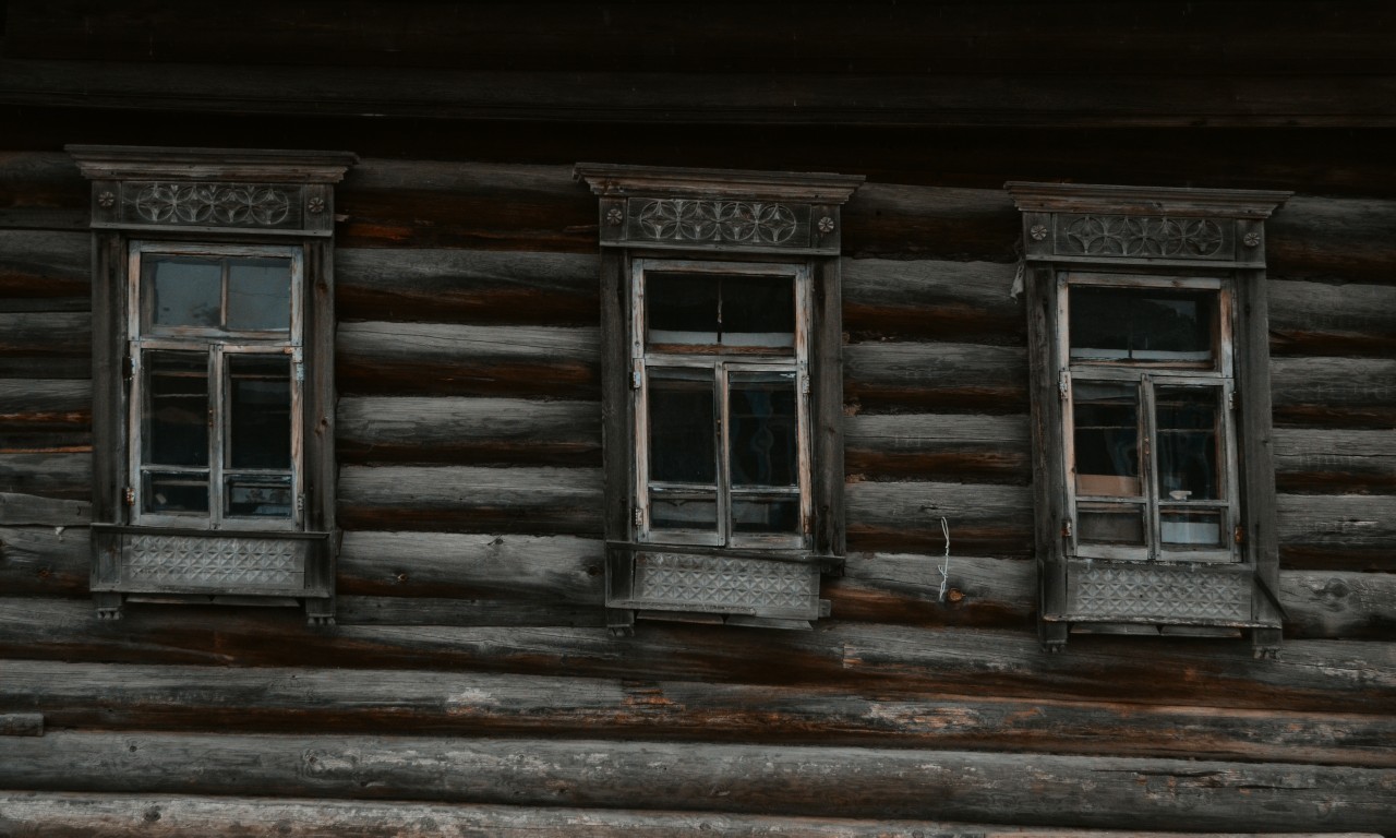 Platbands are the mirror of the soul of a home - My, The photo, Village, Sverdlovsk region, Platbands, Window, Siberia, Longpost