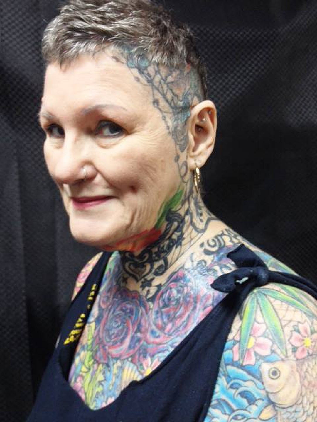 фото бабушки с татуировками | Дзен