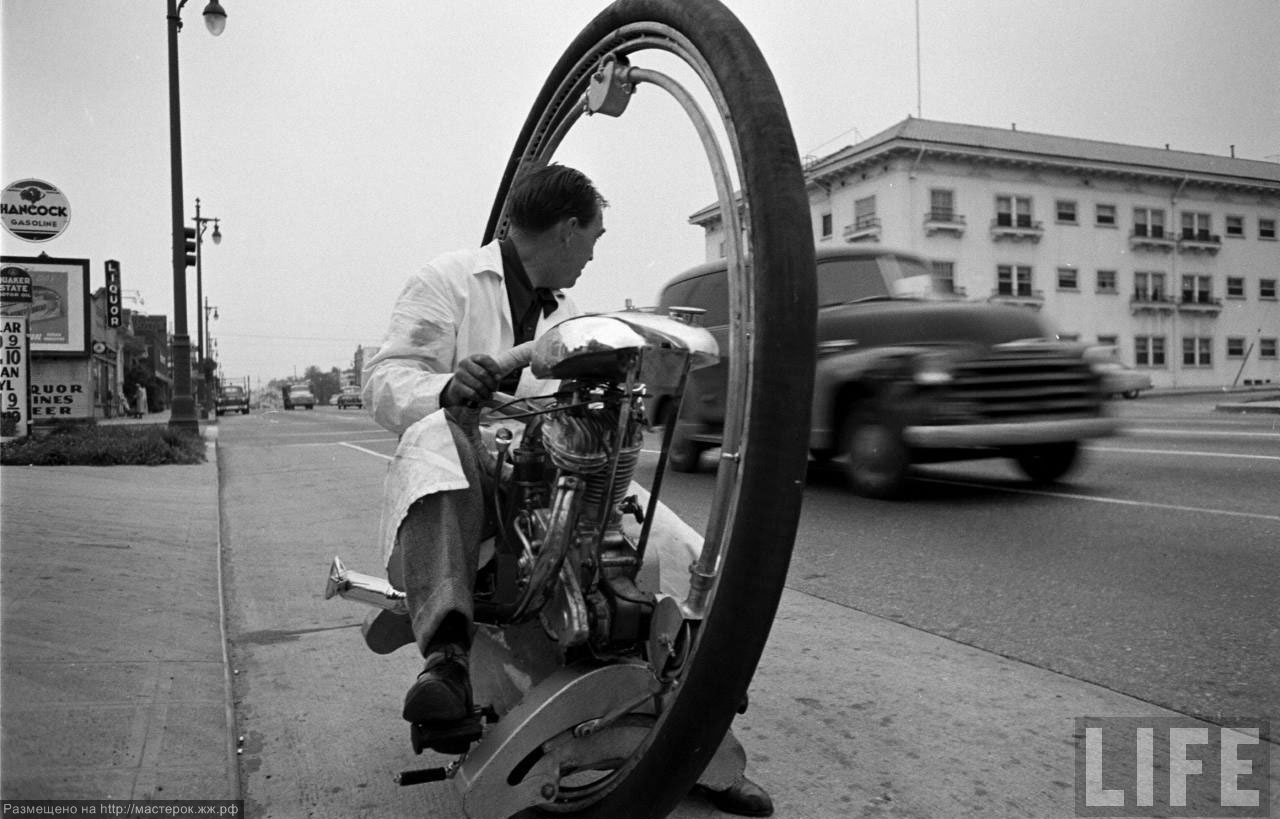 In the car showroom of the future. - Humor, Unicycle, Concept, Longpost