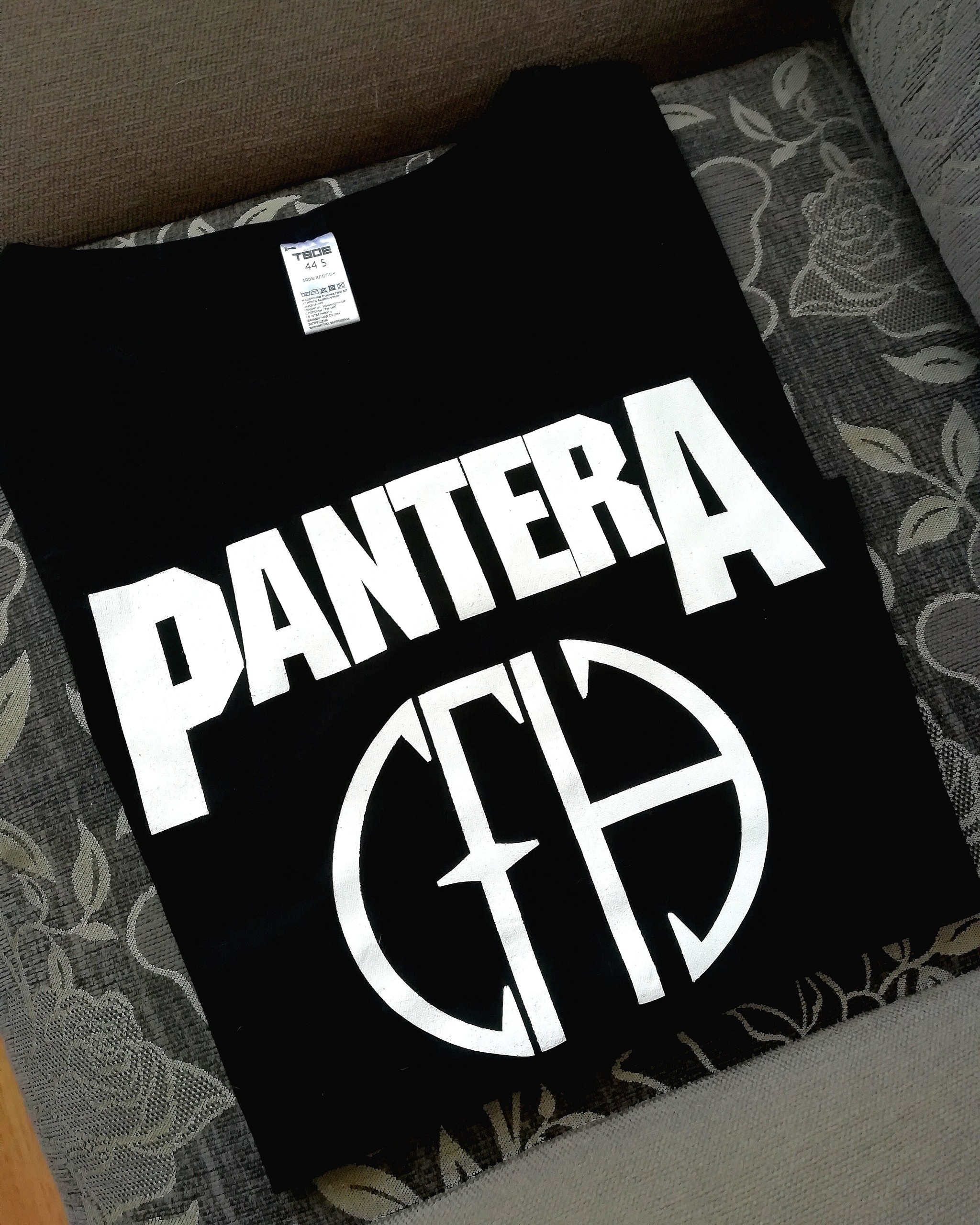 T-shirt with the Pantera logo - My, Painting on fabric, Painting, Pantera, Needlework without process, Handmade