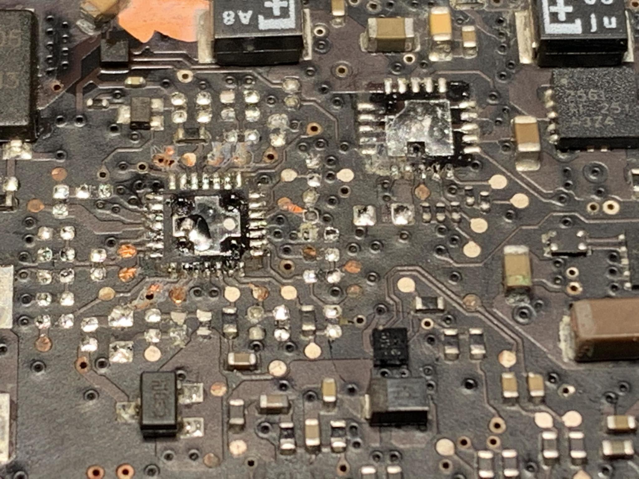 You have never seen such renovations before. MacBook Pro 13 took a swim in the pool. Part 3 - My, Repair of equipment, Zalitik, Macbook, Soldering, Video, Longpost