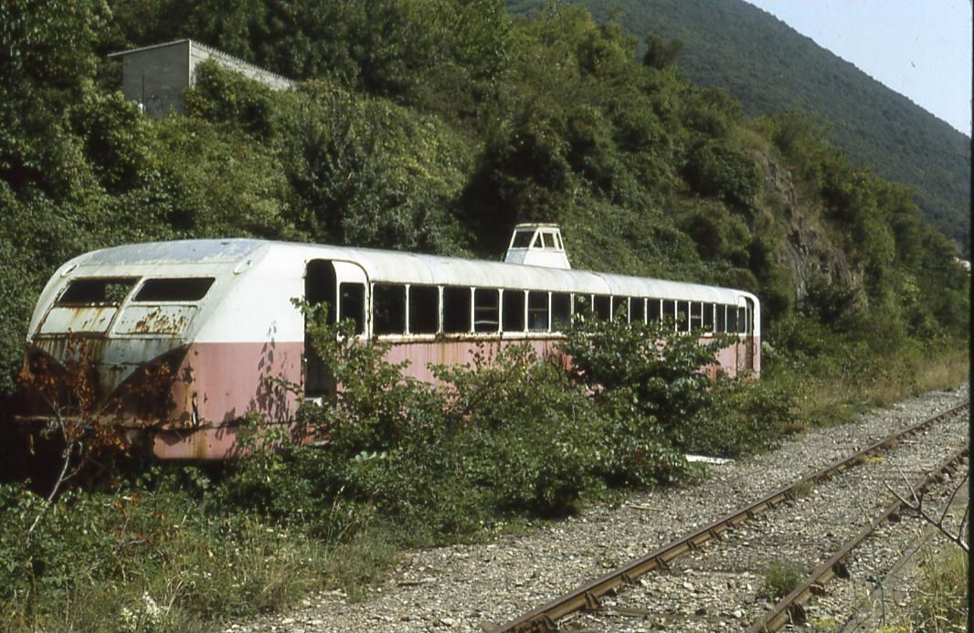 Submarine Bugatti - Railway, Diesel Train, Longpost, Bugatti, France, Industrial Design, Video