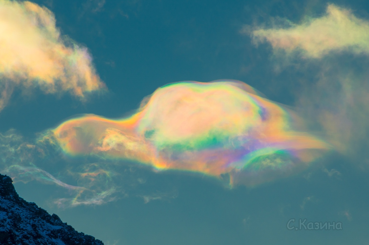 Rainbow clouds - The photo, Clouds, The mountains, Siberia, Longpost