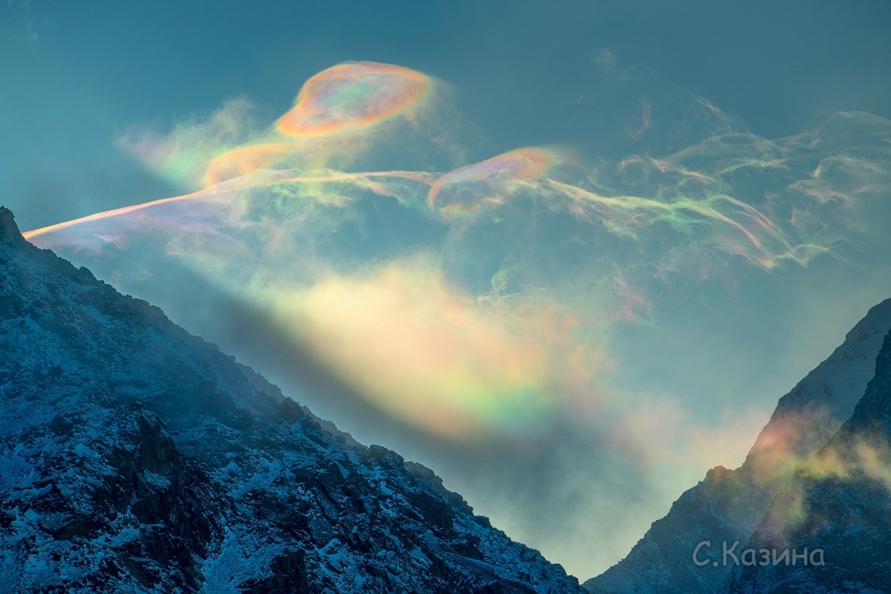 Rainbow clouds - The photo, Clouds, The mountains, Siberia, Longpost