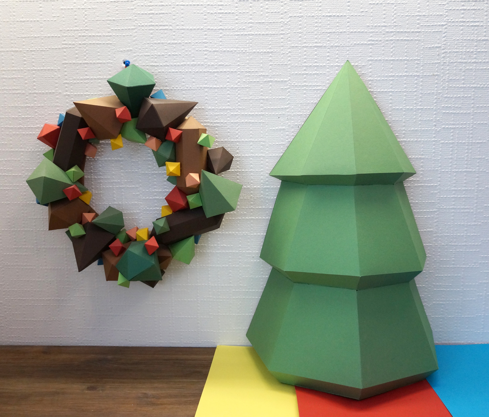 Christmas tree at minimum wages - My, Papercraft, With your own hands, Preparing for the new year, New Year, Low poly, Longpost, Needlework with process