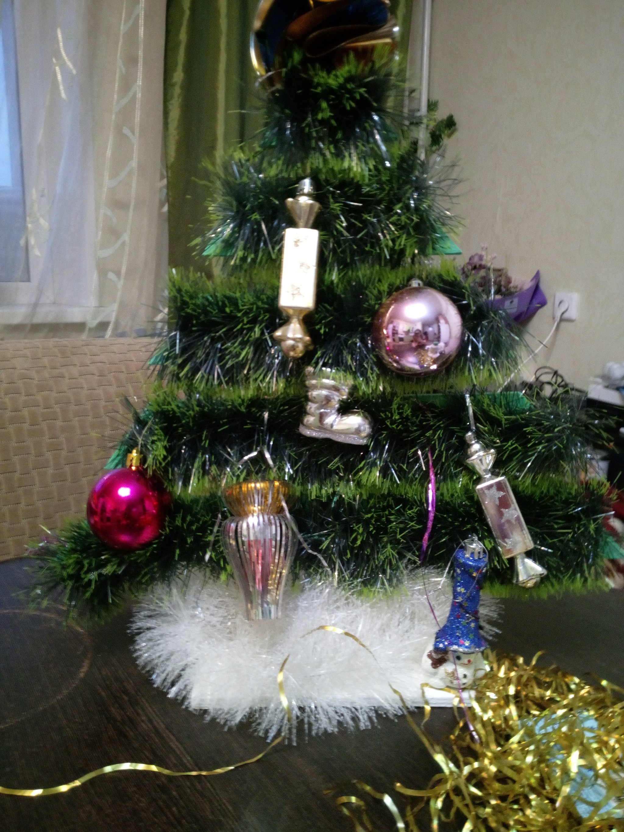 Our Christmas tree - My, Christmas tree, Needlework, Photo on sneaker, Longpost