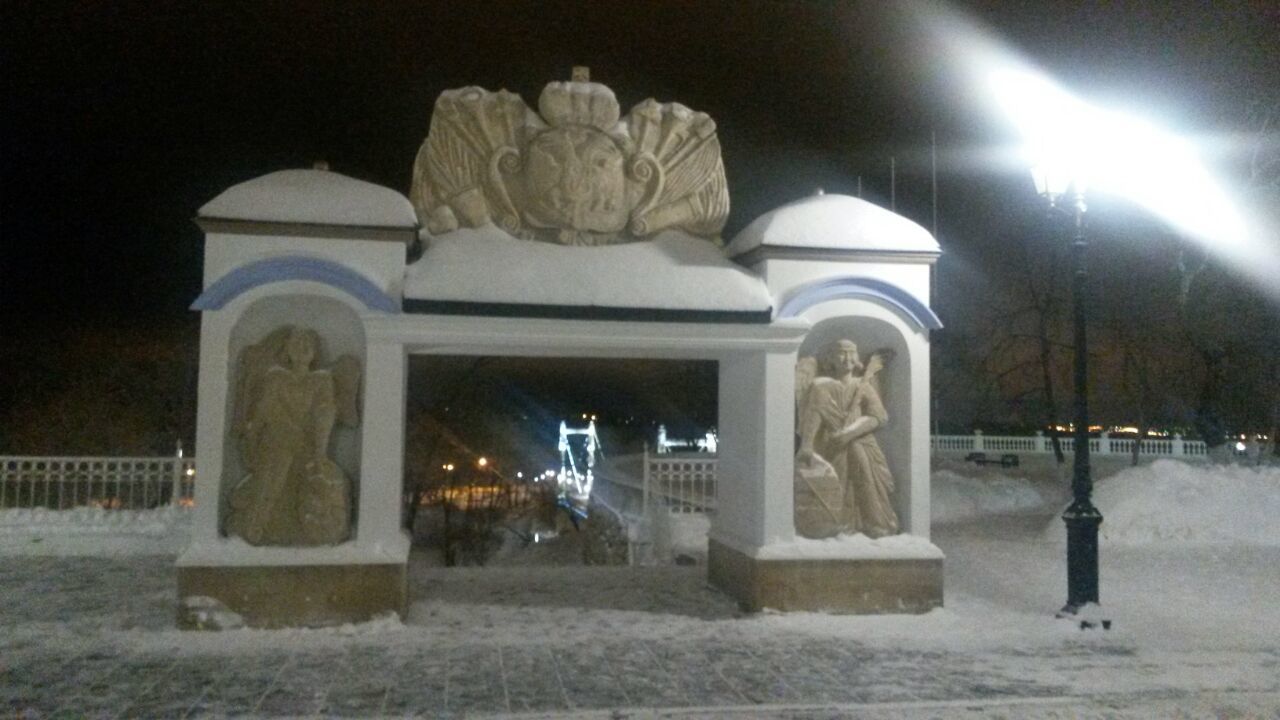 Winter Orenburg at 4 am - My, Orenburg, Winter, Night, Night street lantern pharmacy, Longpost