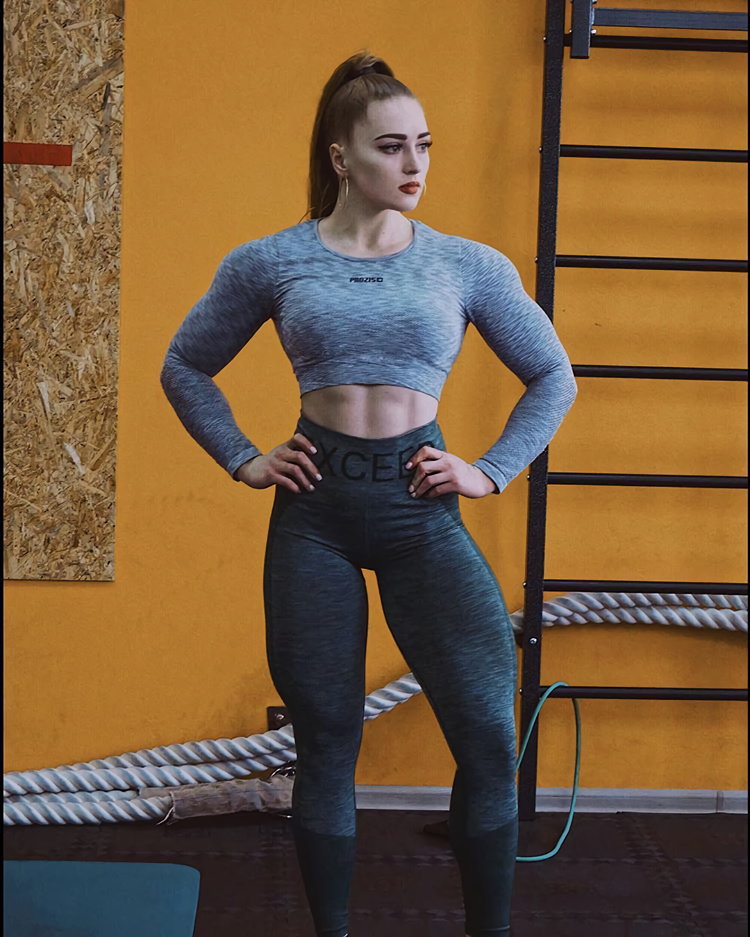 Julia Vins (@julia_vins) - Yulia Vins, Strong girl, The photo, Powerlifting, Girls, Sports girls, Beautiful girl, Video, Longpost