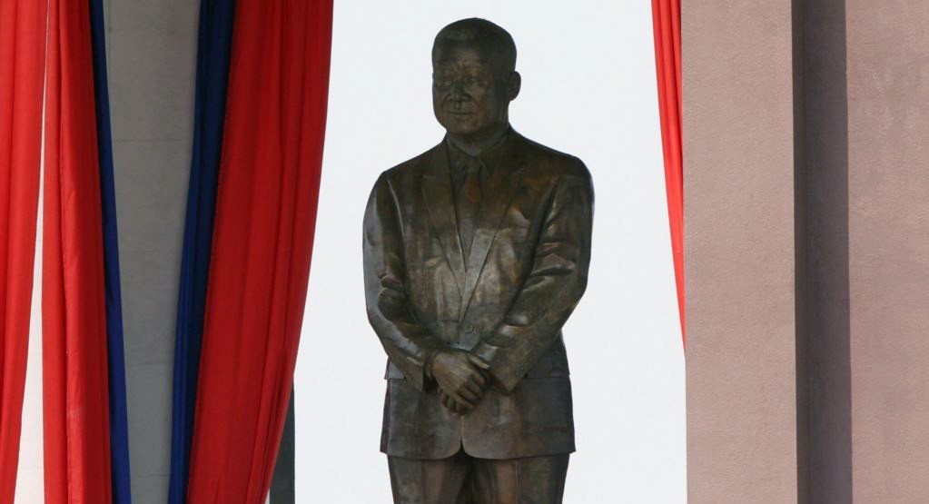 Cambodian communists unveil the country's first monument to Pol Pot - Cambodia, Pol Pot, IA Panorama