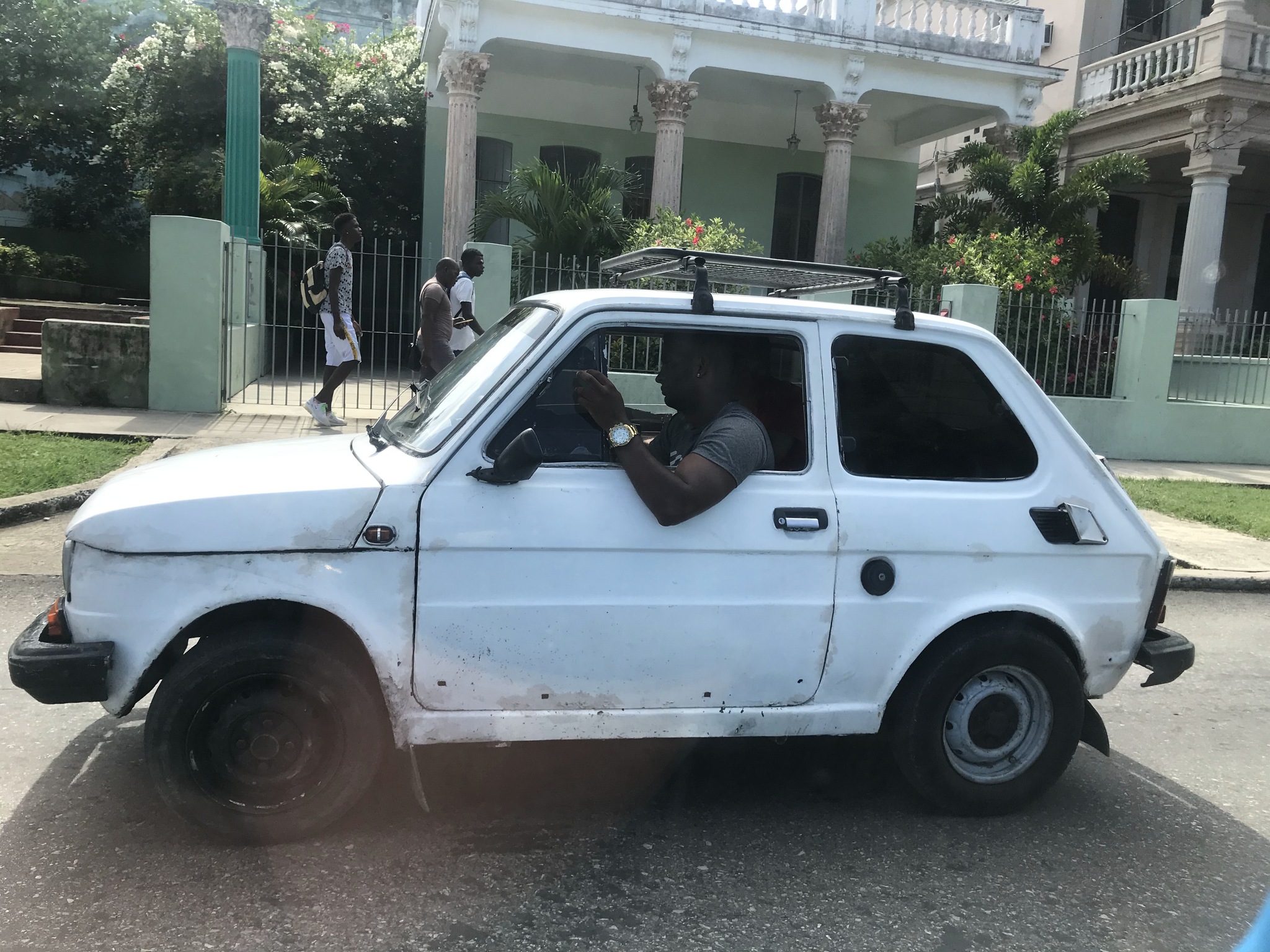 Когда забыл свой Эскалейд у бабушки на даче - Моё, Понты, Тег в виде гномика, Наручные часы, Четкий пацан