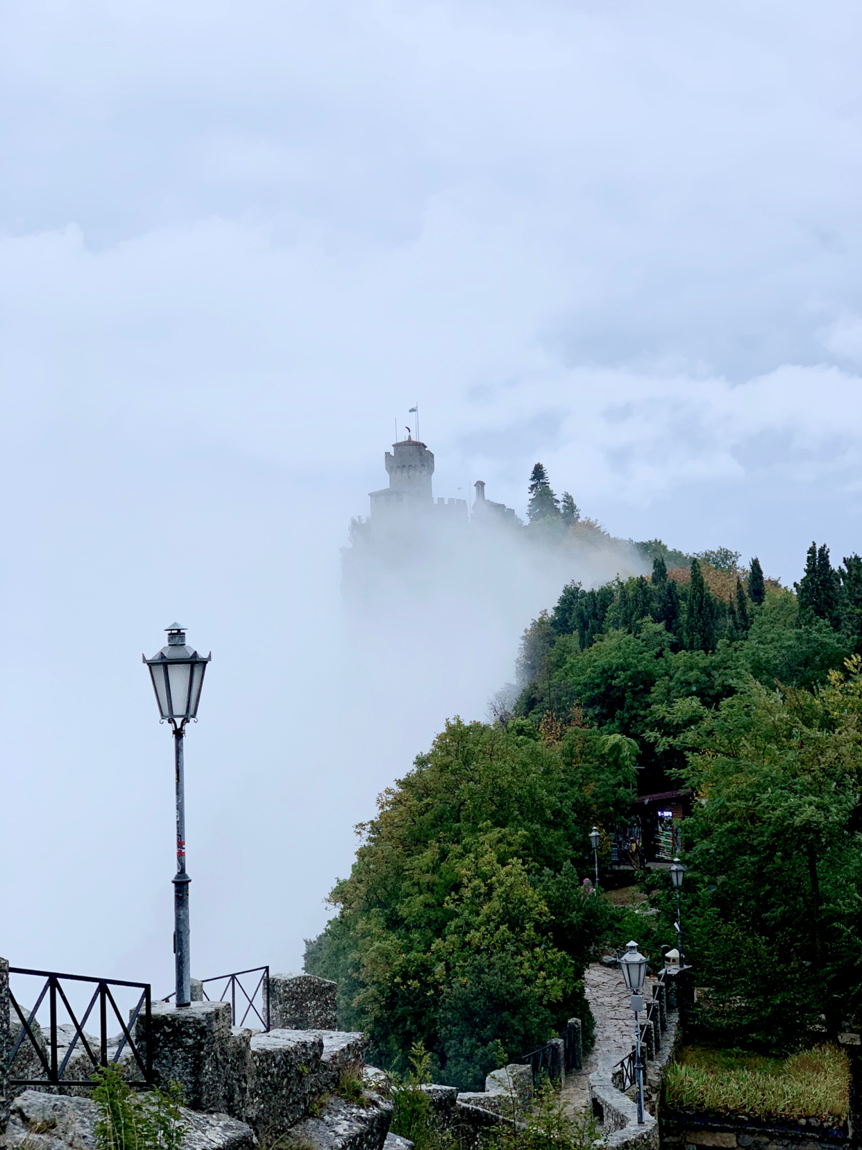 Foggy San Marino - My, San Marino, Travels, Lock, Fog, Clouds, The rocks