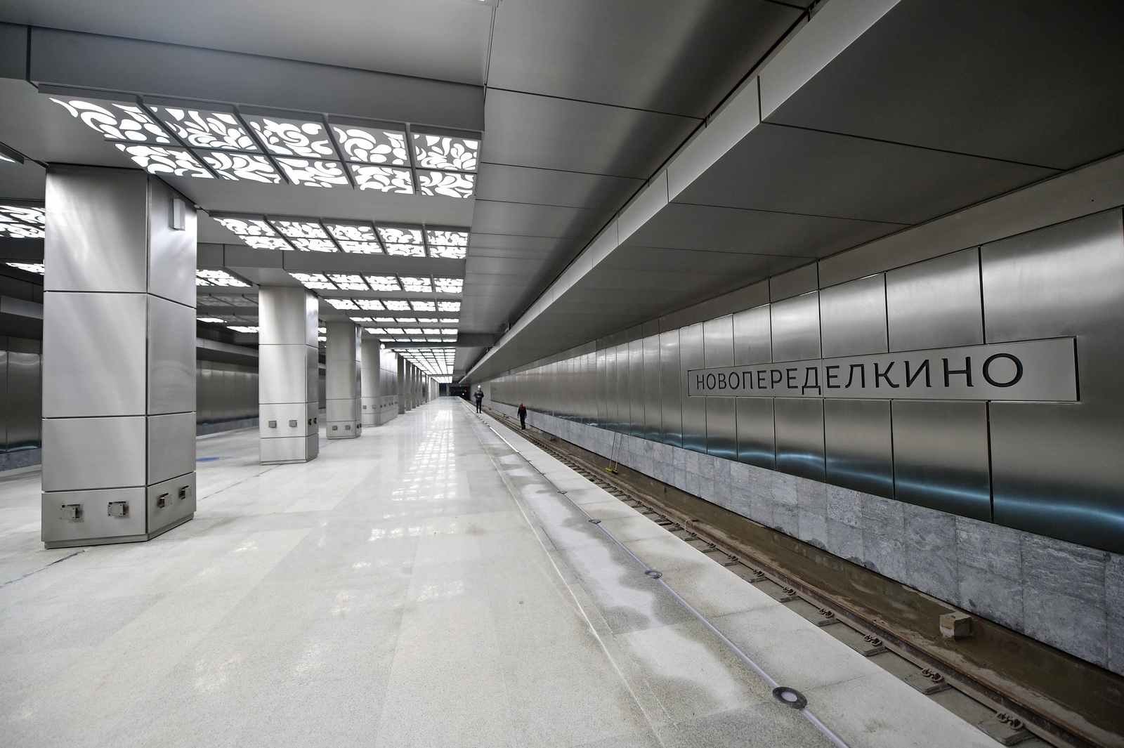 Метро новопеределкино. Станция метро Новопеределкино. Станция метро Переделкино. Московский метрополитен станция Новопеределкино. Станция Новопеределкино Солнцевской линии.