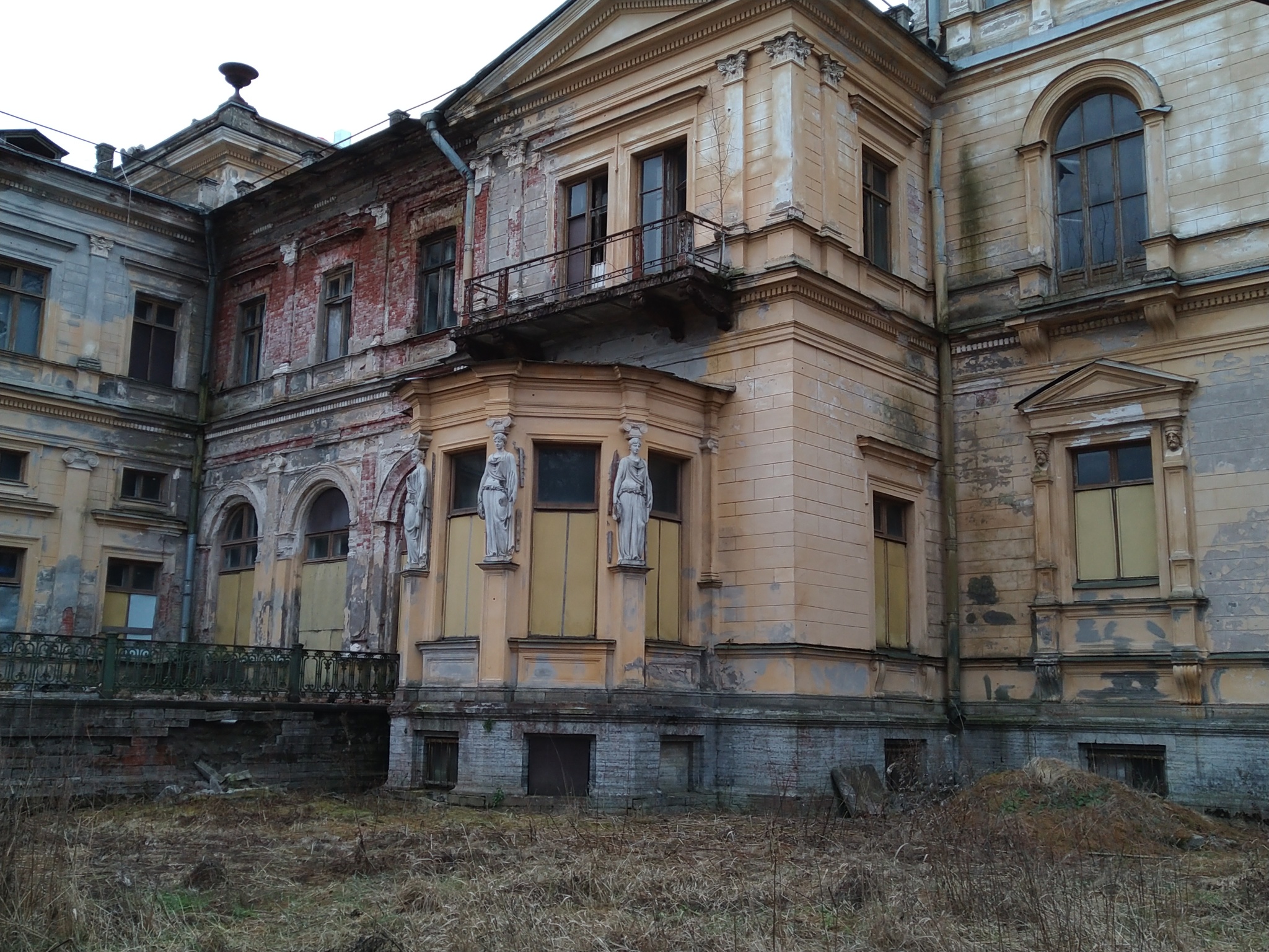 Palace of Grand Duke Mikhail Nikolaevich. Mikhailovskaya Dacha, near St. Petersburg - My, Saint Petersburg, Peterhof, Strelna, The photo, Abandoned, Longpost