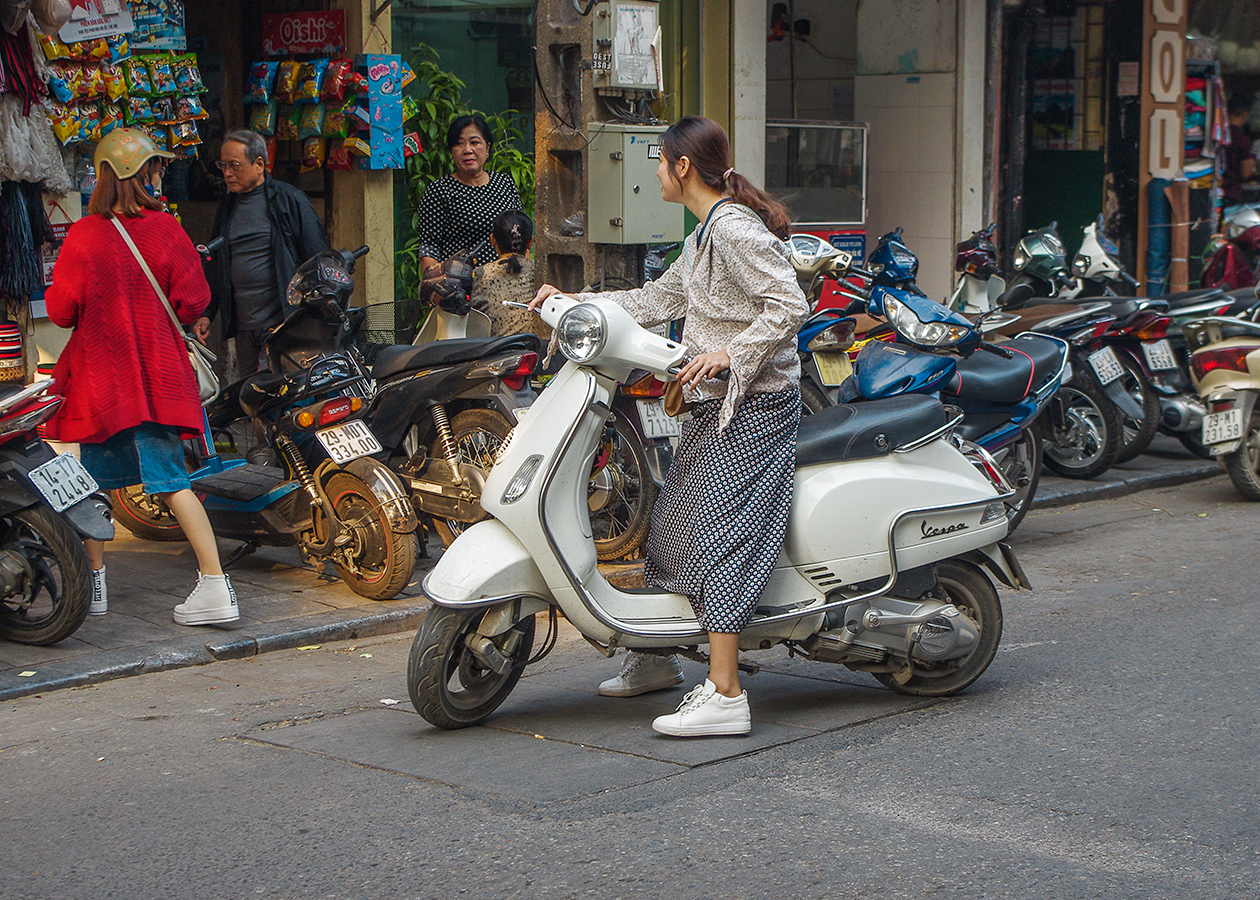 Vietnam, street photography - My, Vietnam, Travels, The photo, People, Town, Wild tourism, Fashion, Longpost