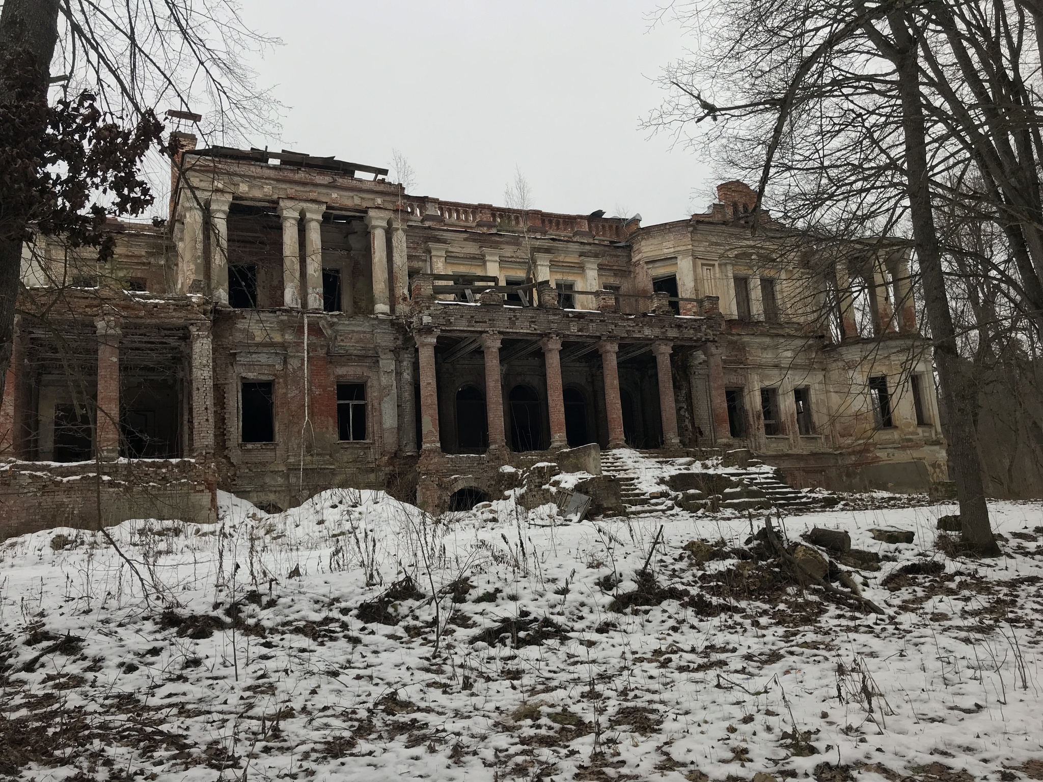 Russian eclecticism | Ruins of a boyar estate - My, Travels, Tourism, Abandoned, Manor, Pavlishchev Bor Estate, Video, Longpost