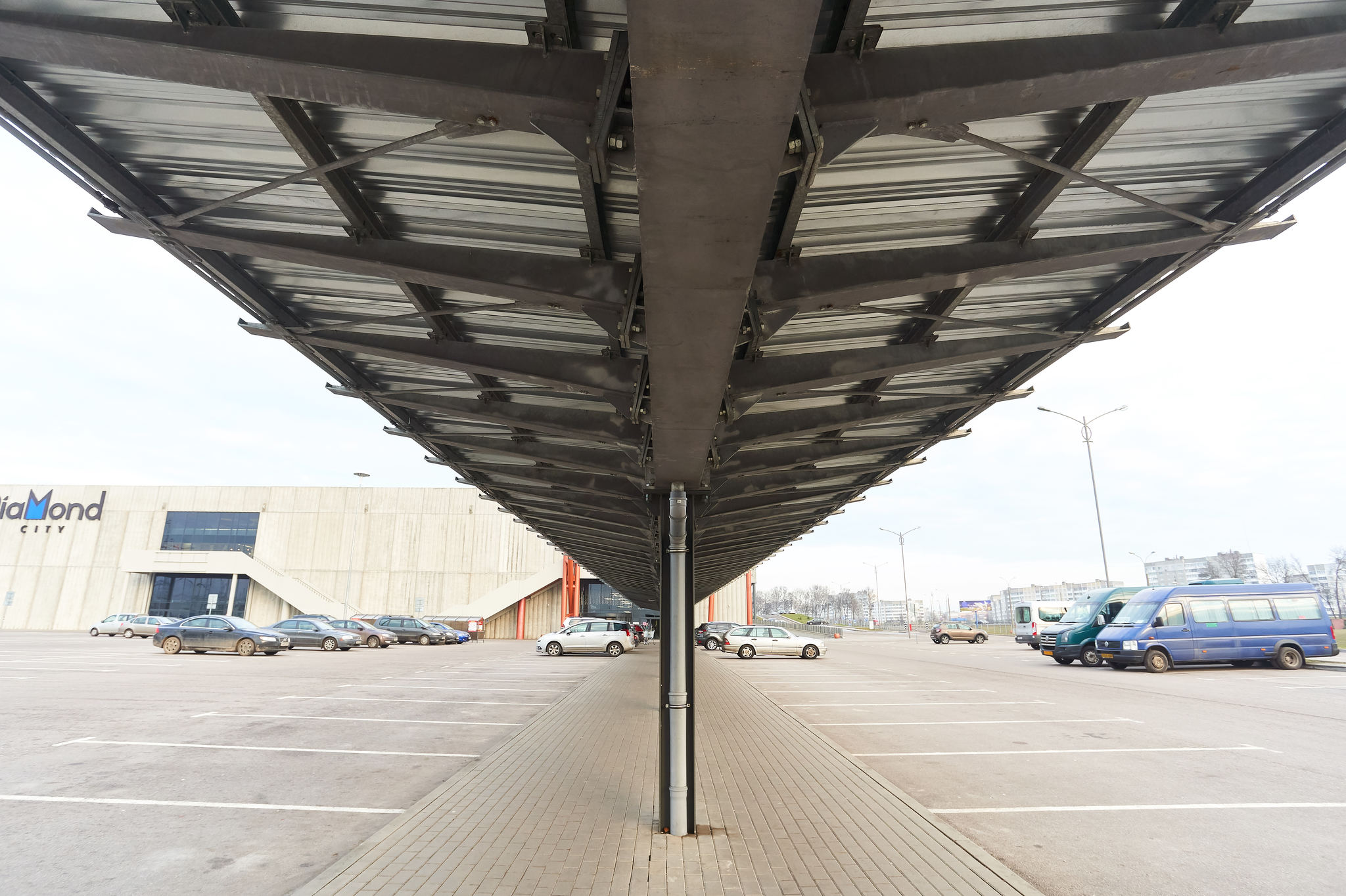 Brutalist shopping center in Minsk - My, Architecture, Shopping center, Retail, Minsk, Longpost