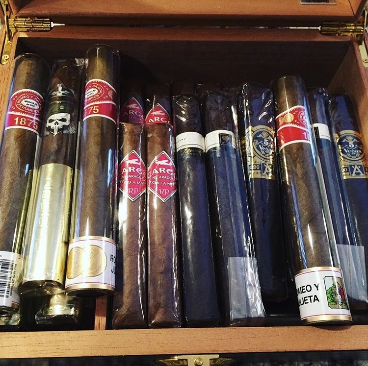 Cigars. How to store and what to smoke with - My, Cigar, Smoking, Relaxation, Hobby, Longpost