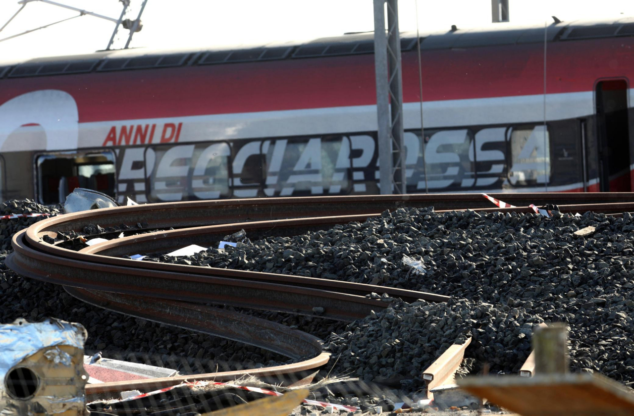 Red Arrow disaster - Railway, Crash, Longpost, Italy