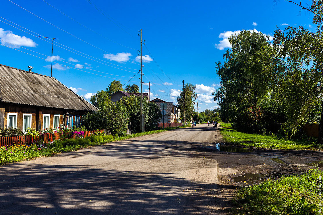 Поселок лебяжье. Лебяжье Кировская область. Вятка Лебяжье. Лебяжье Киров. Парк Победы Лебяжье Кировская область.