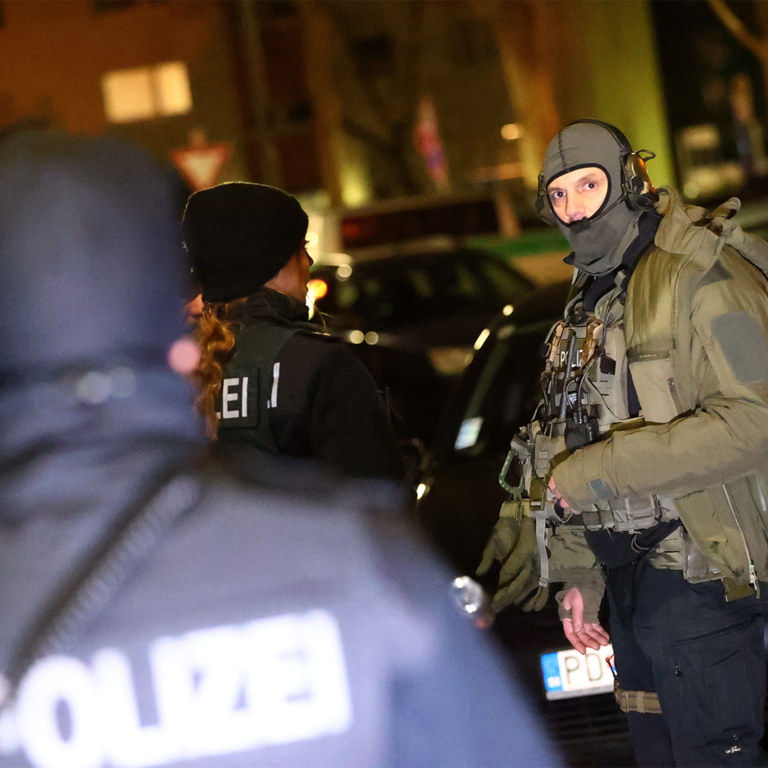 Continuation of the post “A criminal in Germany shot visitors to two bars and disappeared” - Germany, Crime, Terrorism, Shooting, Murder, Negative, news, Reply to post