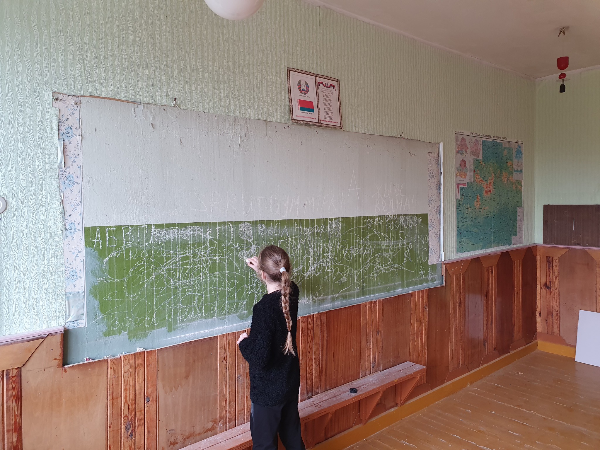 Journey through a closed school - My, The photo, School, Abandoned, Longpost