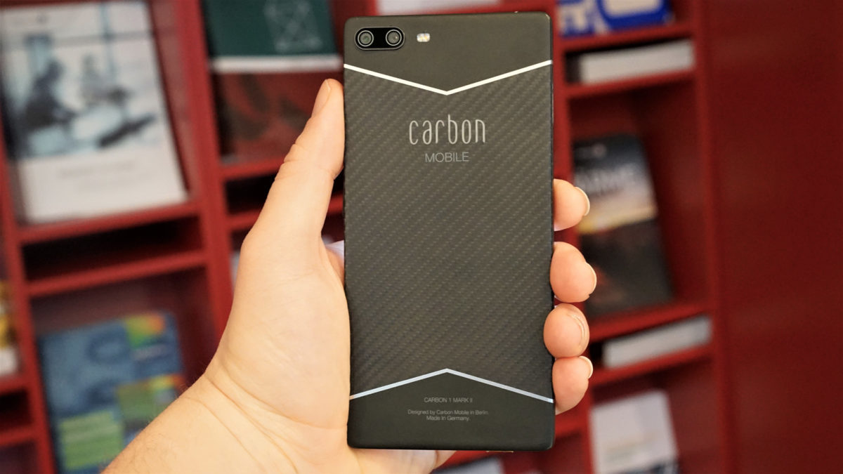 Carbon 1 Mark II — первый в мире смартфон из углепластика | Пикабу