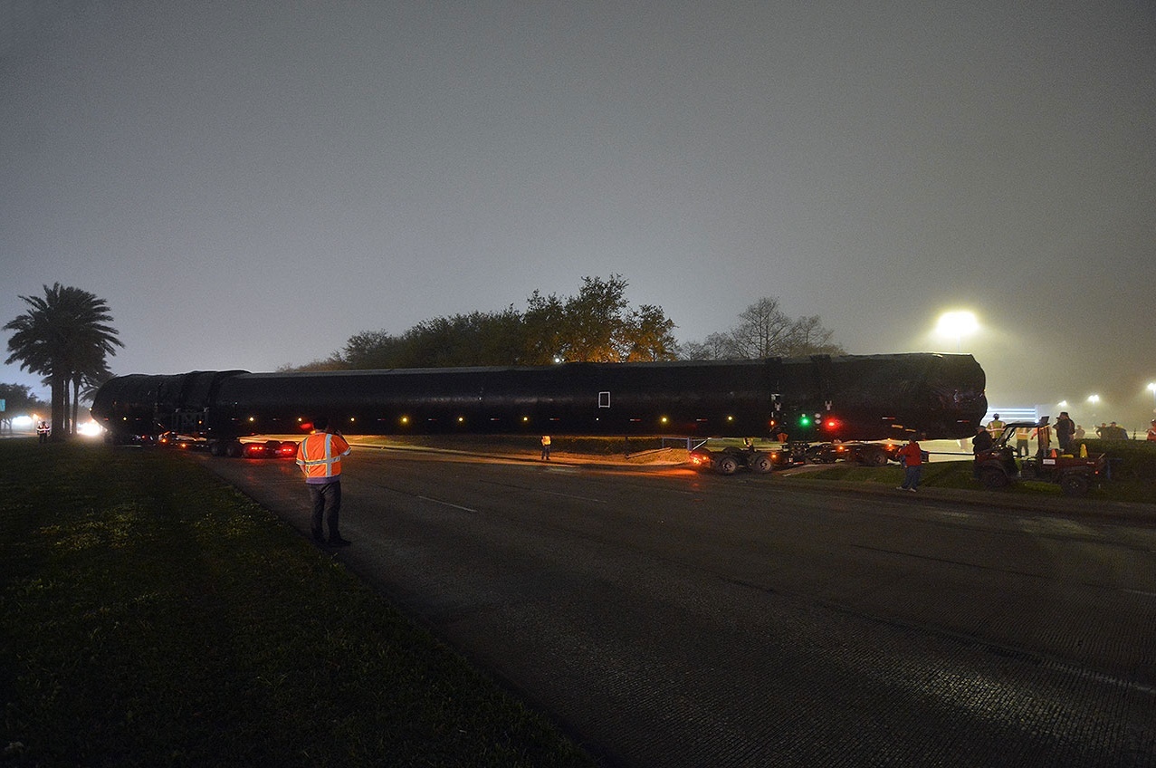 SpaceX puts Falcon 9 rocket on display at Space Center Houston - Spacex, Falcon 9, Cosmonautics, Longpost