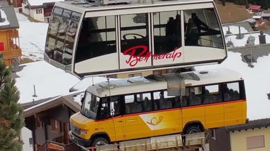 When the only minibus is a cable car - Cable car, Switzerland, Longpost, Video