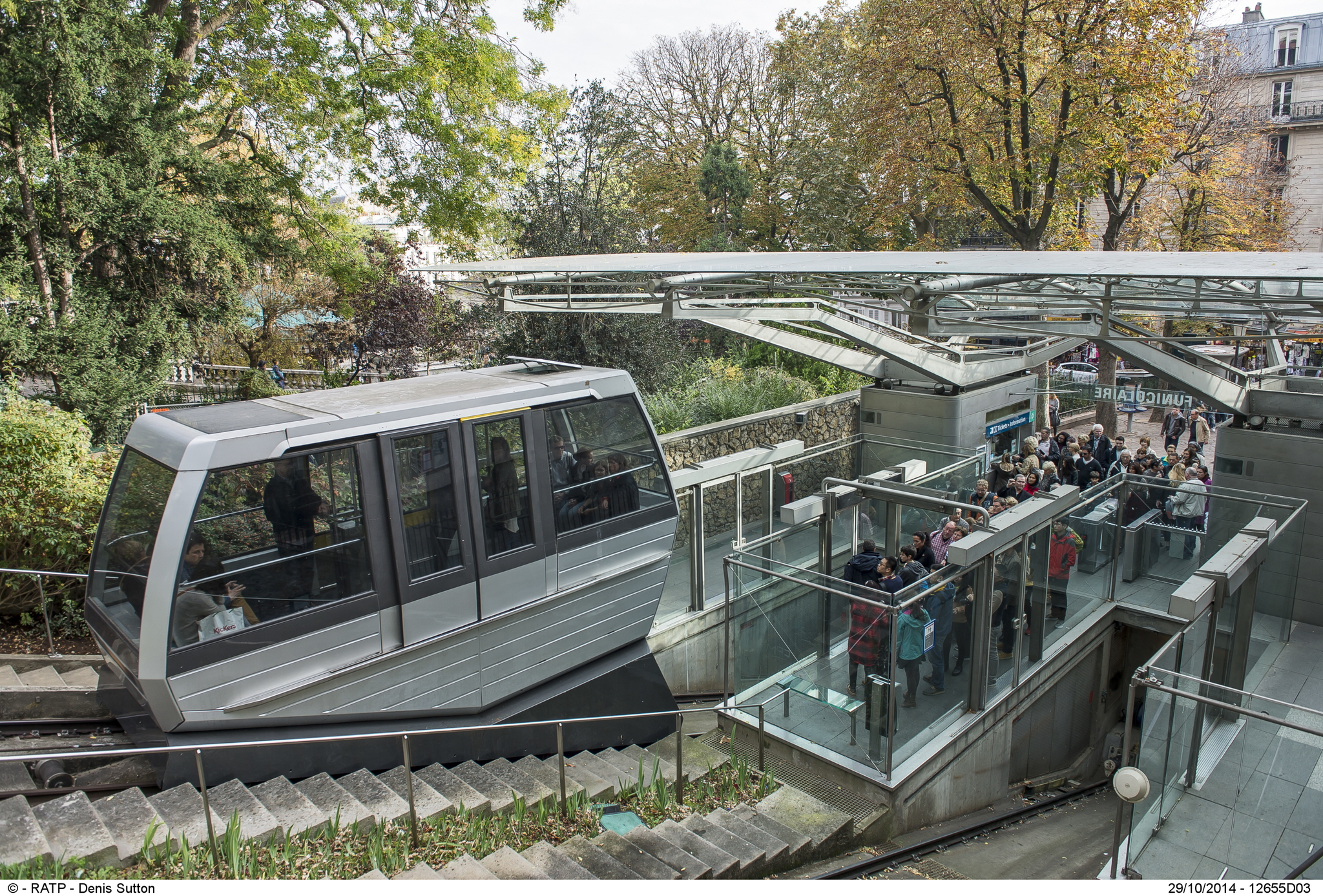 Funicular of Montmartre - Funicular, Elevator, Paris, Longpost, France, Montmartre, Video