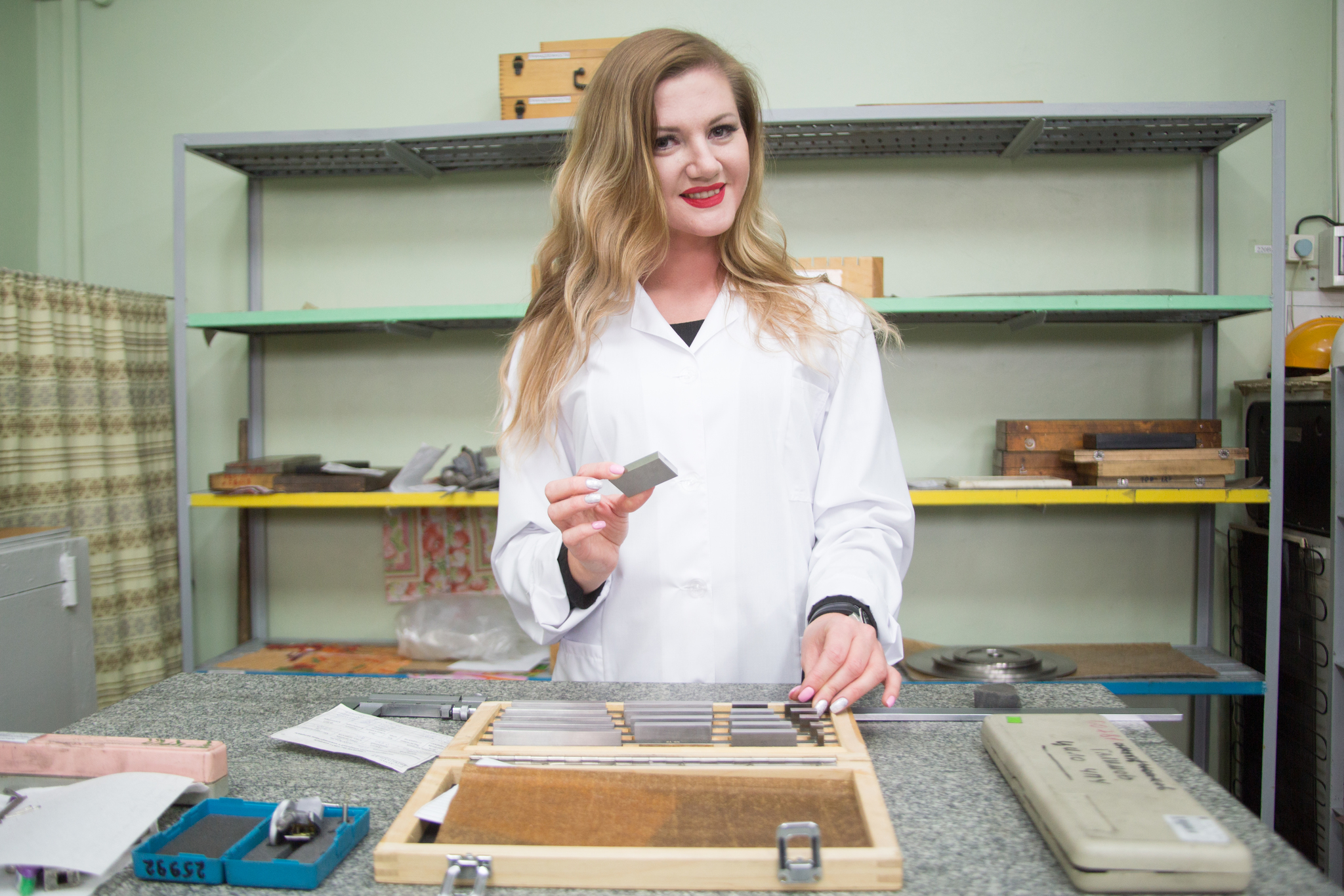 Charming metrologist of the Foundry - ZAVOD resident Natalya Chekryzhova - Girls, Zavodchanki, Kamaz, Laboratory, Laboratory assistants, Video, Longpost, Yandex Zen