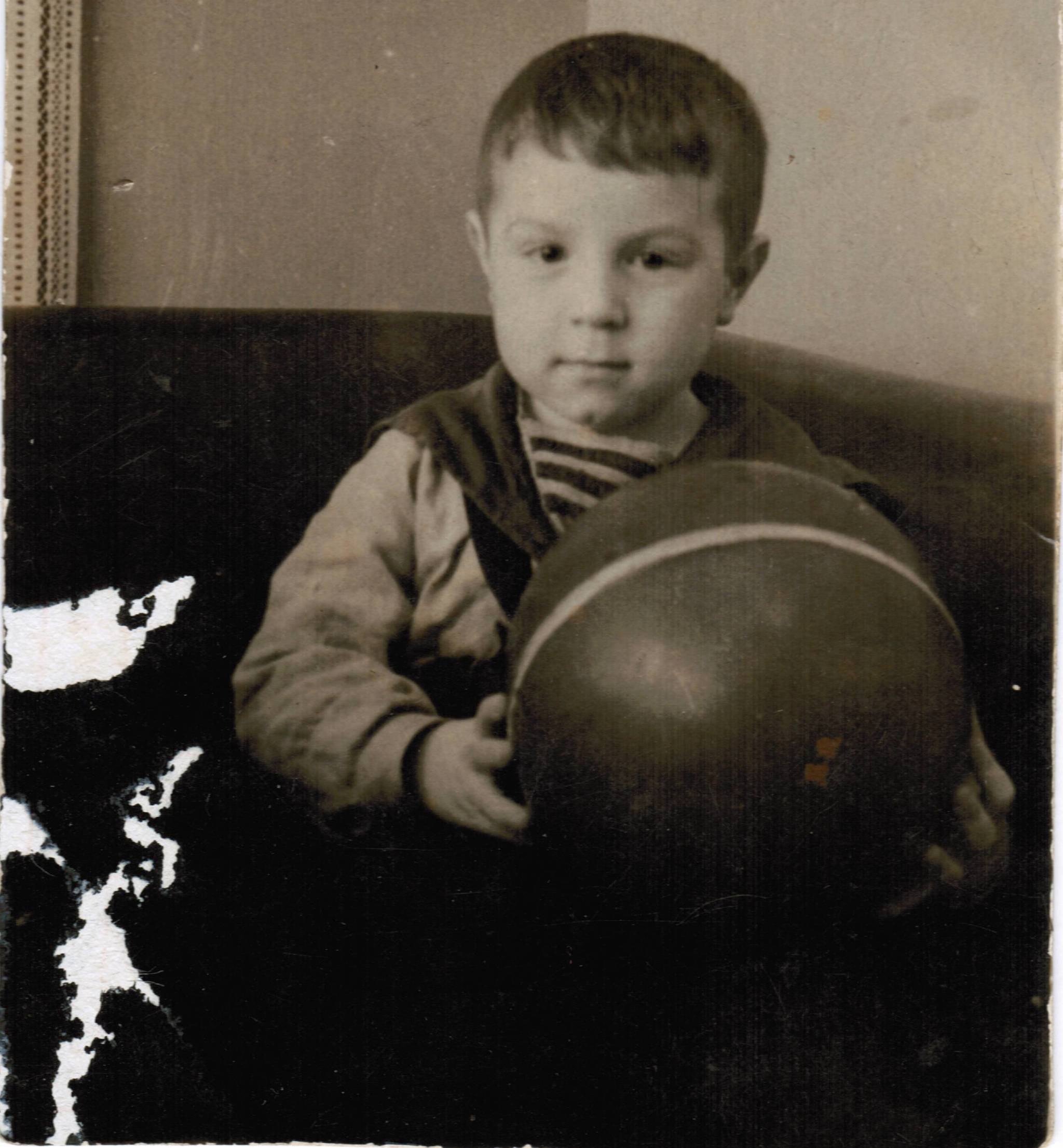 Inspired by posts of photographs passed through remini. Old family photos (Part 2) - My, The photo, No rating, Longpost