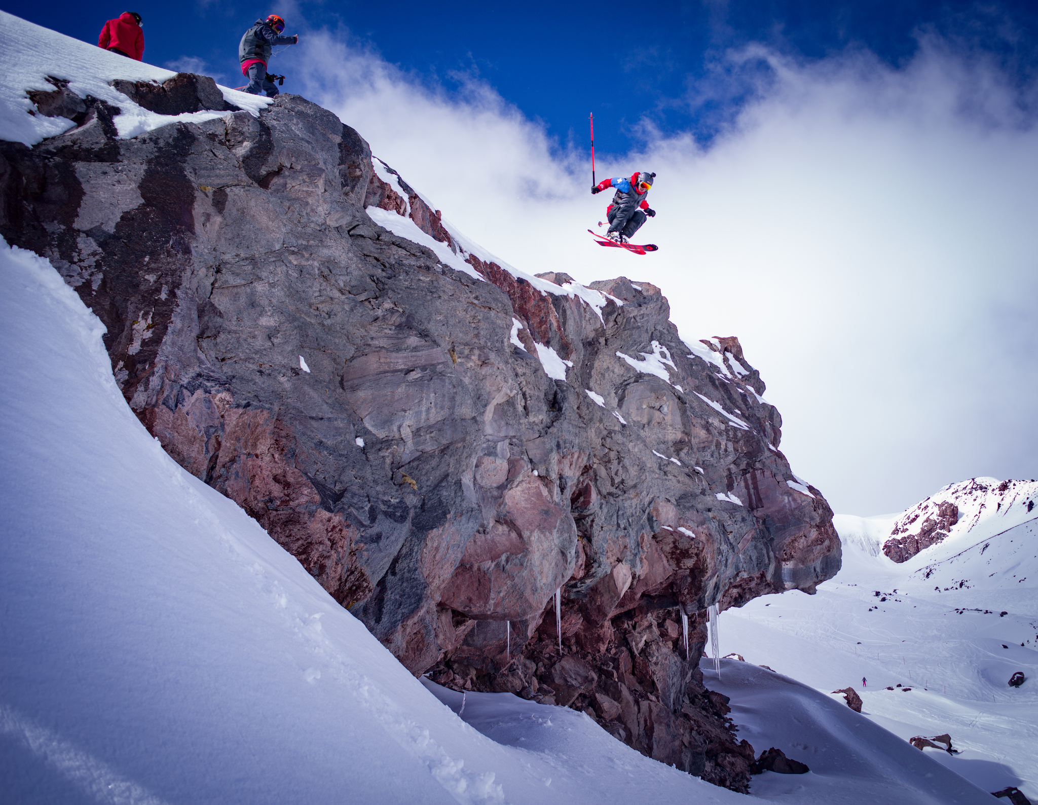 The rescue service of the Elbrus resort is having fun - My, Skiing, The mountains, King of the hill, Elbrus, The photo, Freeride