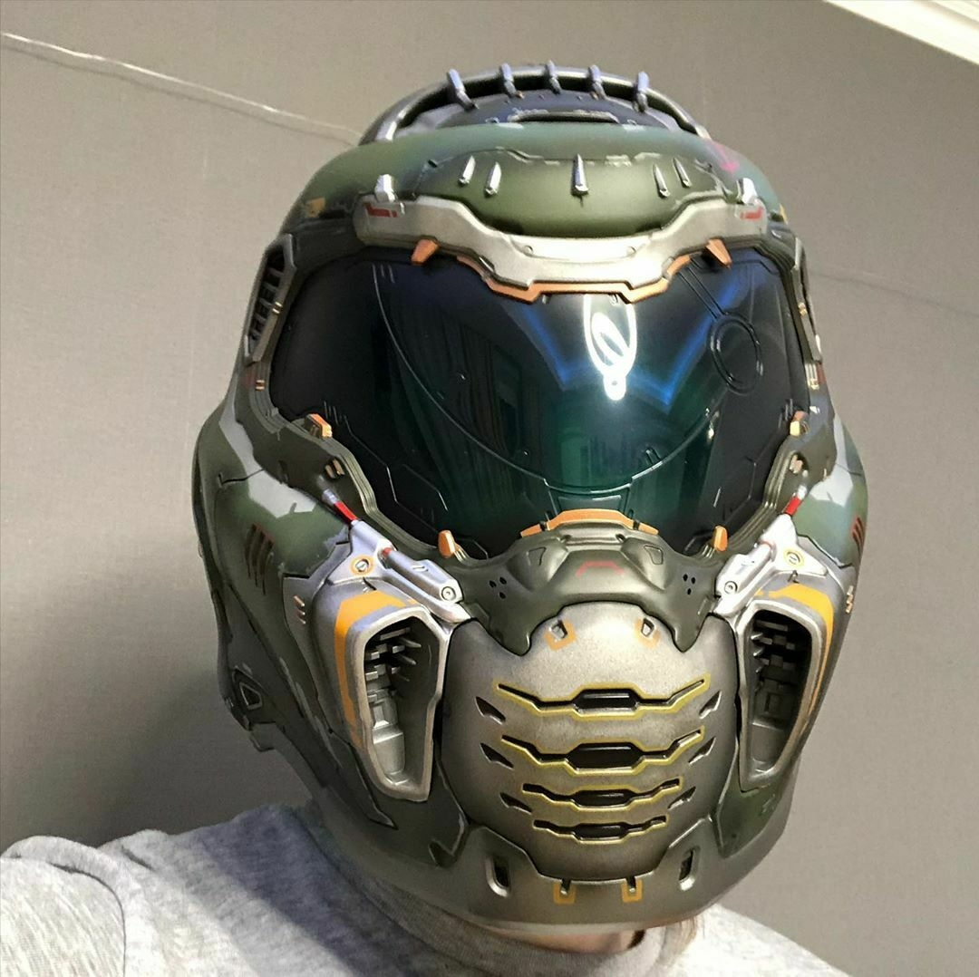 Шлем думгая. Шлем Doomguy. Doom Slayer Helmet. Шлем Думгая из Doom Eternal. Мотошлем Doom.