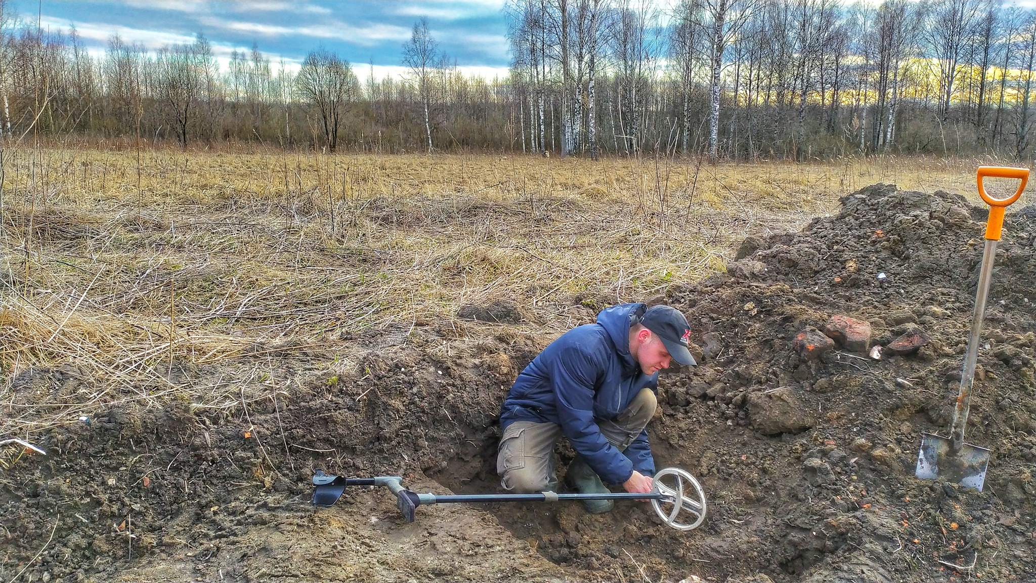 They unearthed an 18th century foundation near a stream! - My, Search, Find, Treasure, Treasure hunt, Adventures, Hobby, Video, Longpost