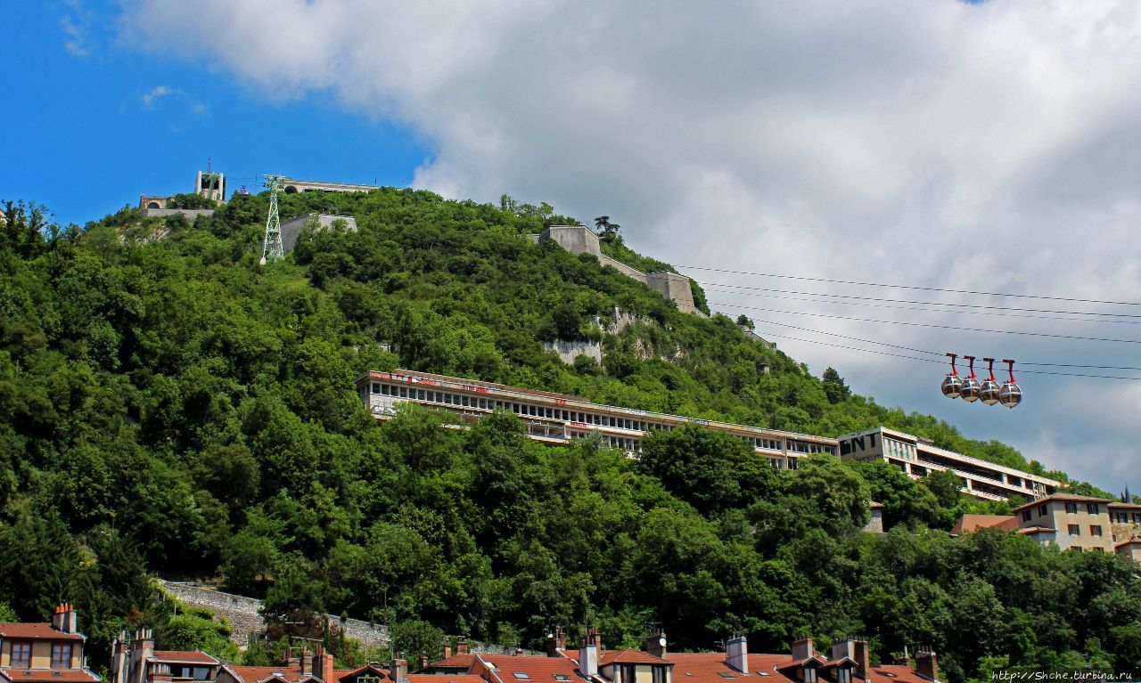 Bubbles of Grenoble - Cable car, France, Grenoble, Video, Longpost