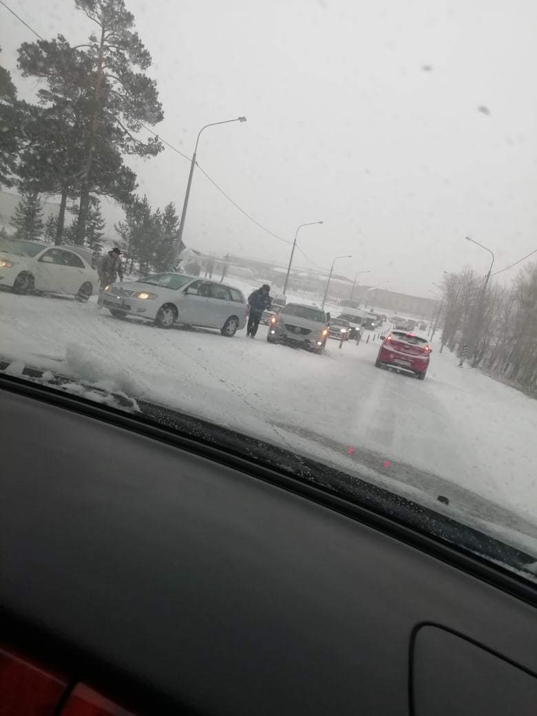 Good morning in Chita and unexpected snow... a selection of accidents in 1 hour - My, Chita, Crash, Road accident, Snow, Longpost