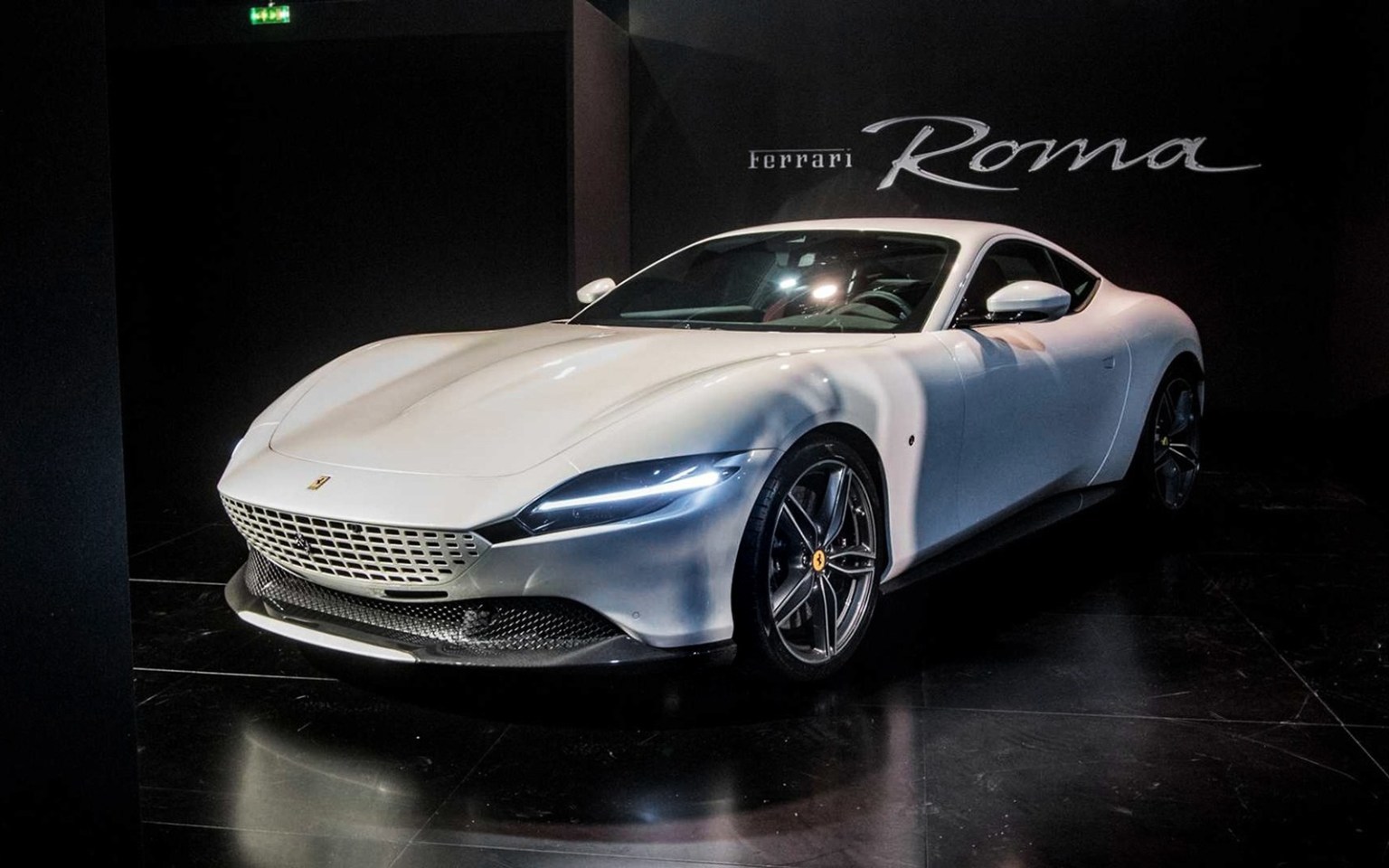 Пополнение в загоне — 2020 Ferrari Roma | Пикабу