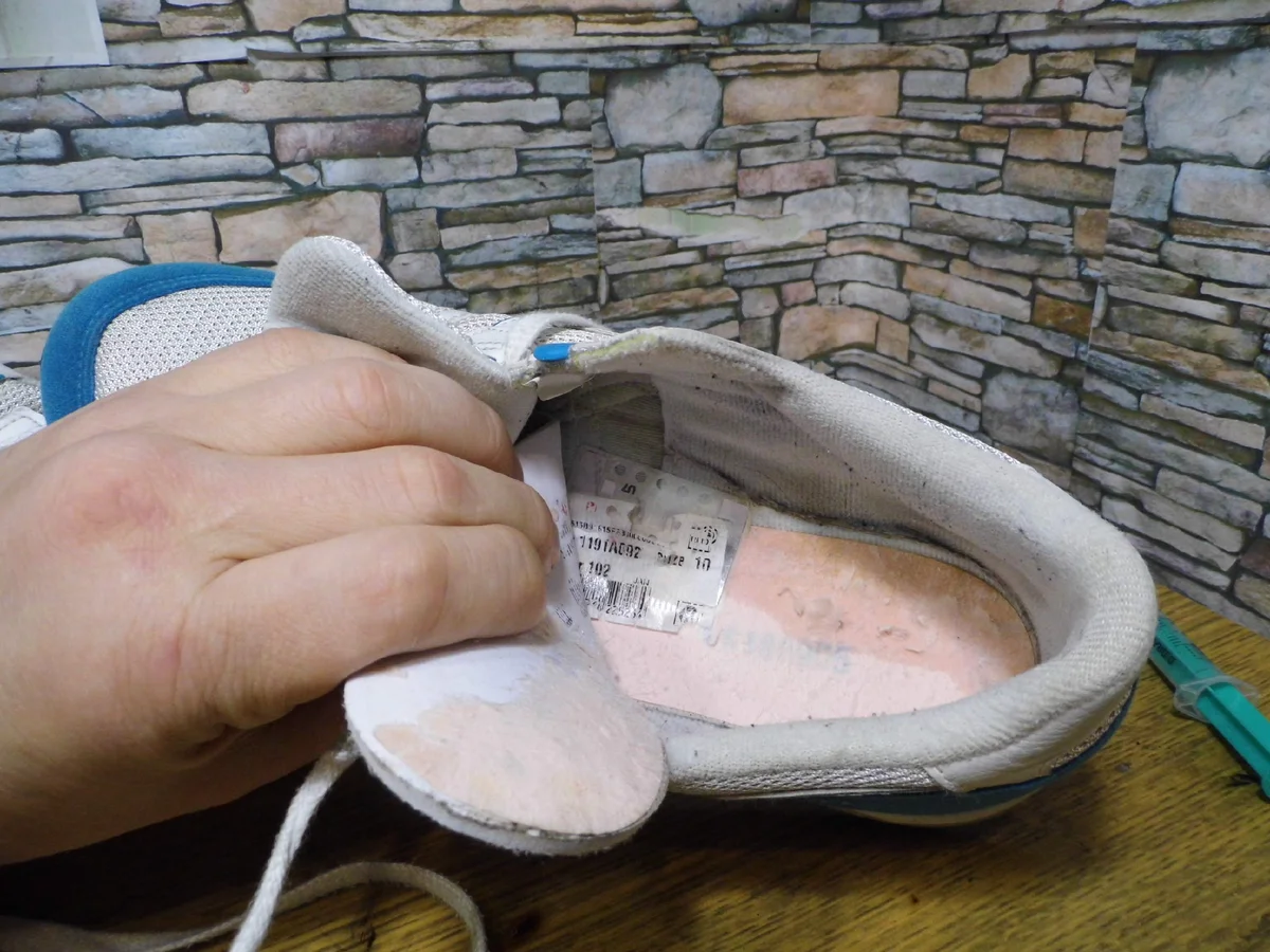 Solving the hole in the heel - My, Shoe repair, Backdrops, Mat, Longpost, Yandex Zen