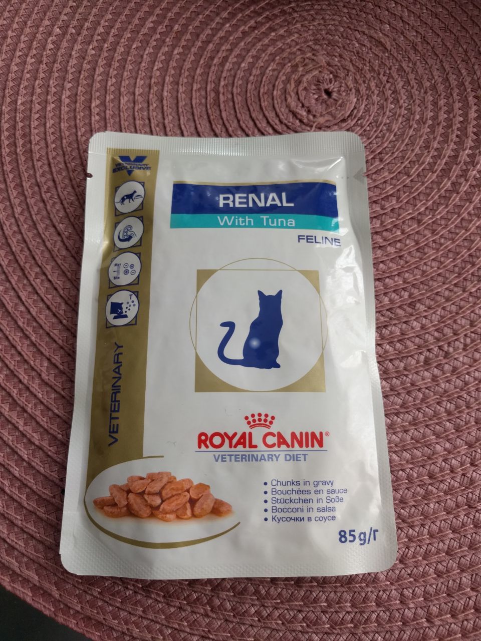 I'll give it back. Treatment of chronic renal failure in cats. Moscow - My, Chronic renal failure, cat, Longpost, I will give the medicine, Veterinary, Pets, Moscow