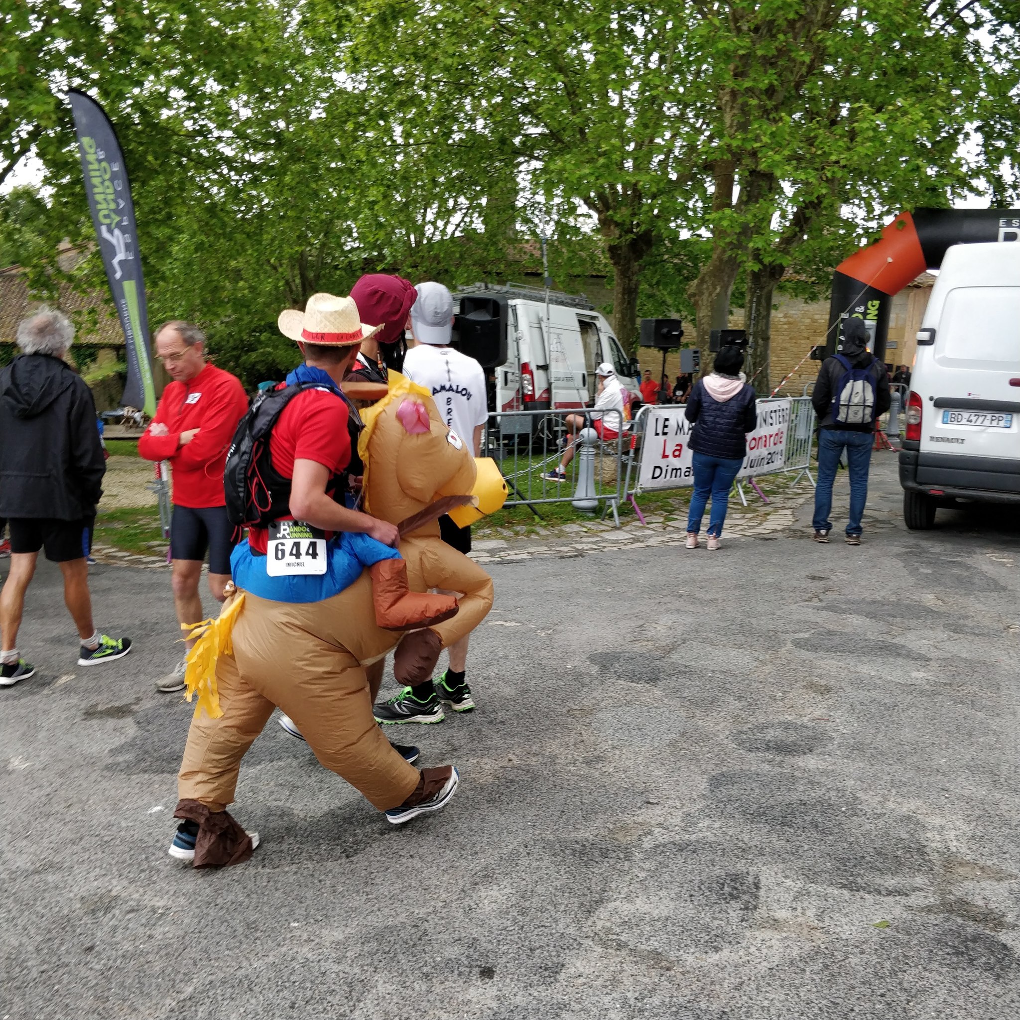 Marathon in Bordeaux - My, Marathon, Run, France, Bordeaux, Winemaking, Video, Longpost