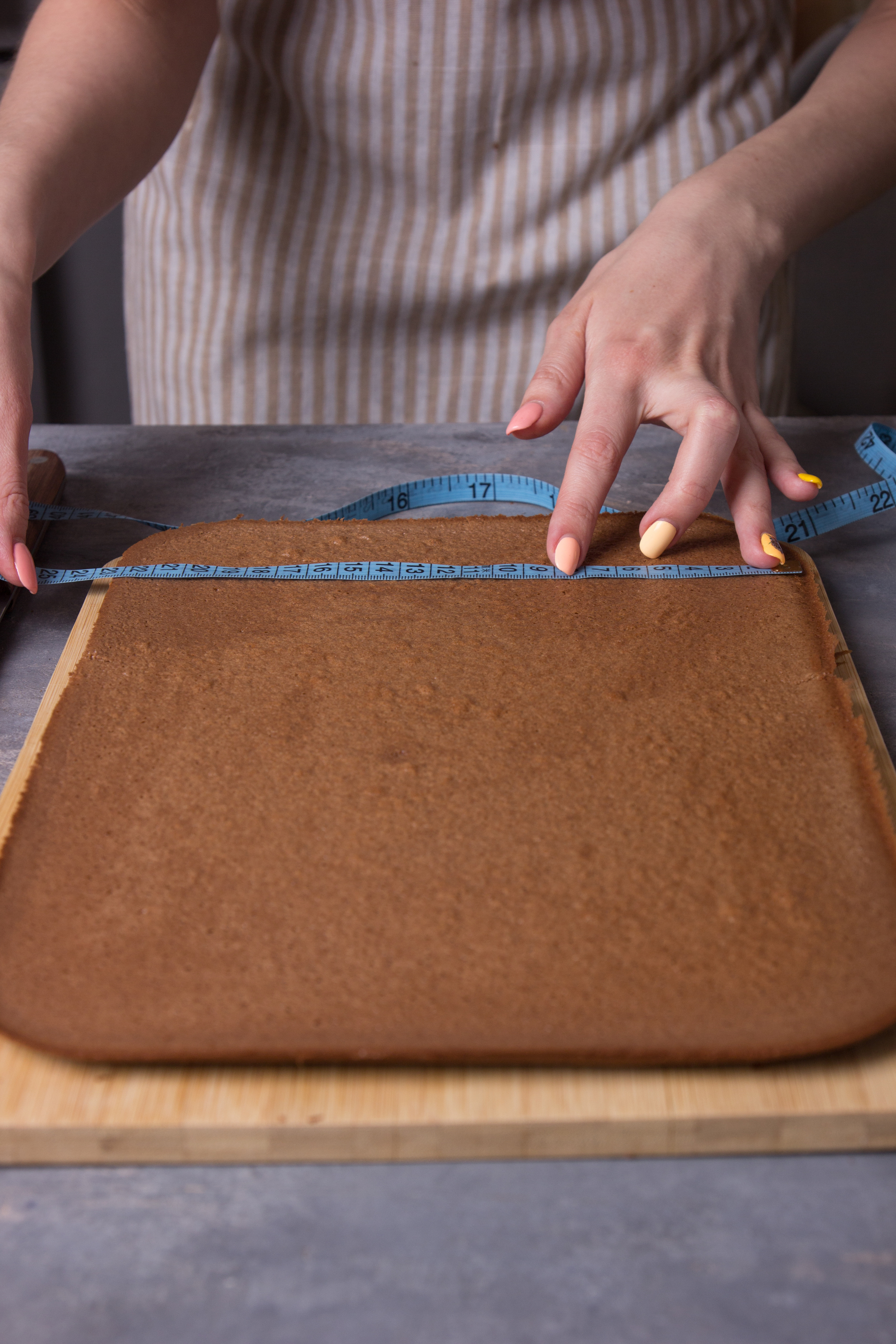 Buche de Noel cake - My, Recipe, Chocolate cake, Process, Strawberry (plant), Sweets, Longpost