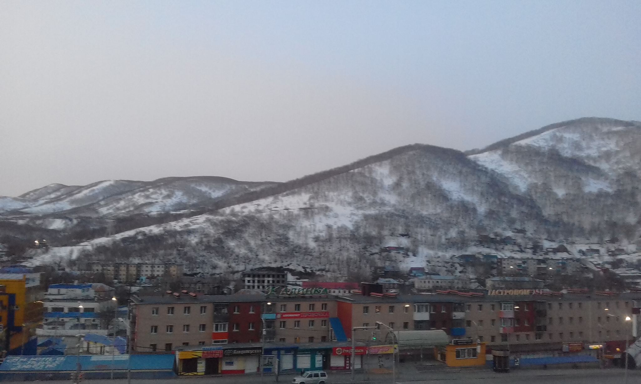 Kamchatka from a hotel window - My, Quarantine, Petropavlovsk-Kamchatsky, The mountains, Longpost