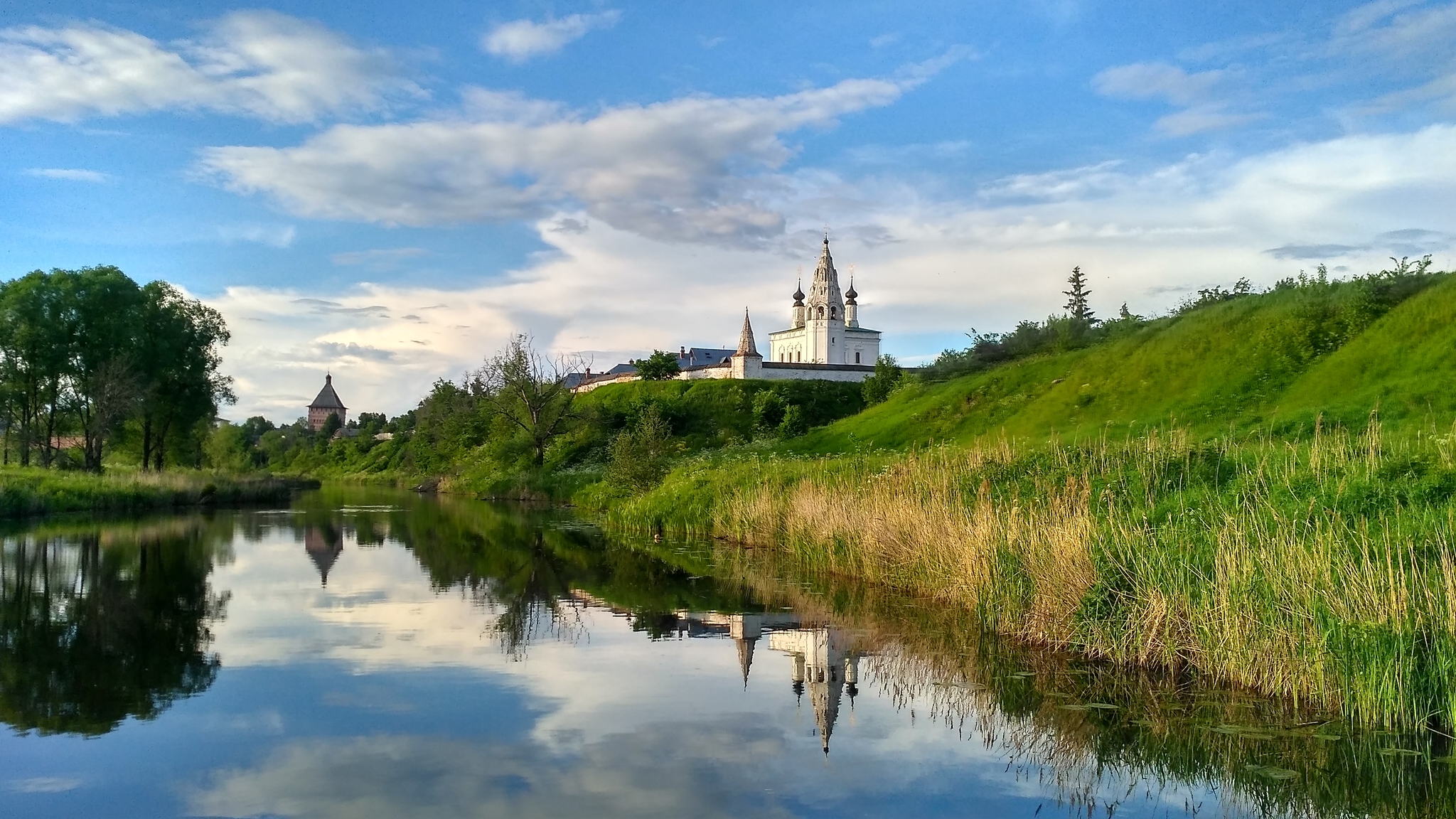 Suzdal photo - My, Suzdal, Kamenka River, Photo on sneaker, The photo, Suzdal Kremlin