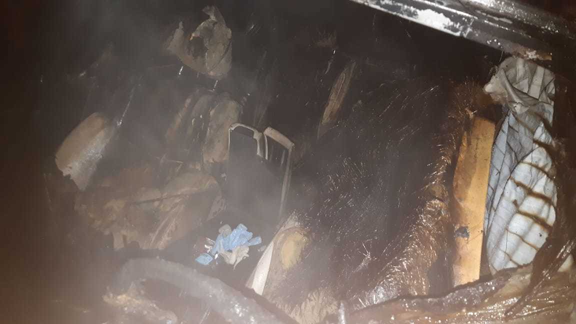 Information about two burnt cars in Naberezhnye Chelny 04/27/2020 - Naberezhnye Chelny, Incident, Fire, Auto, Cars burned down, Firefighters, Ministry of Emergency Situations, Extinguishing, Longpost