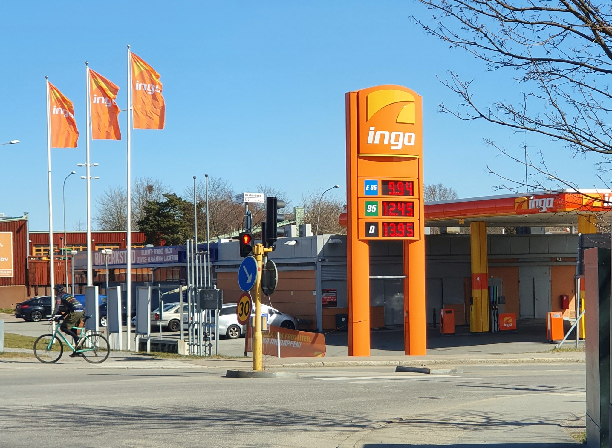 Gasoline prices have fallen in Sweden - My, Sweden, Petrol, Prices