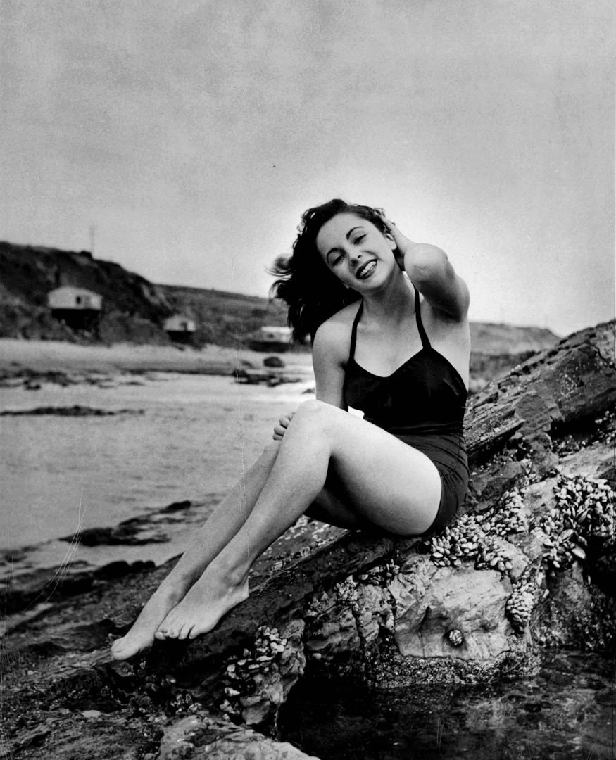 Divas. A selection of retro photos. #2 - beauty, Hollywood golden age, Celebrities, The photo, Black and white, Girls, Longpost