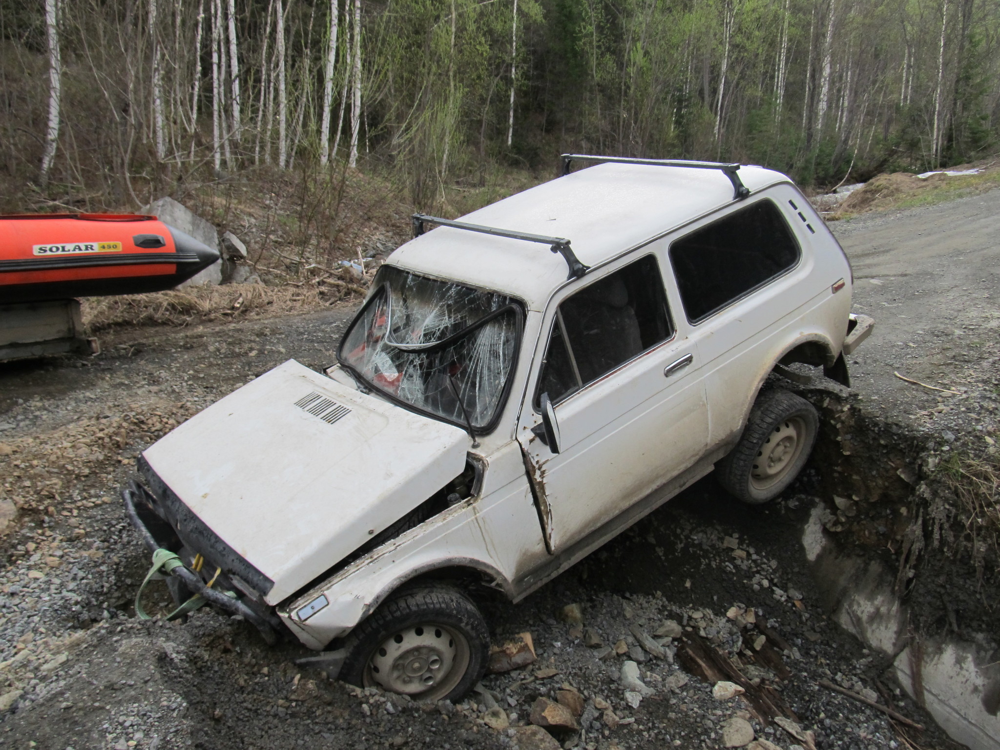 Hold on tight to the steering wheel, driver! - My, Road accident, Taiga, Russian roads, Video, Mat, Longpost