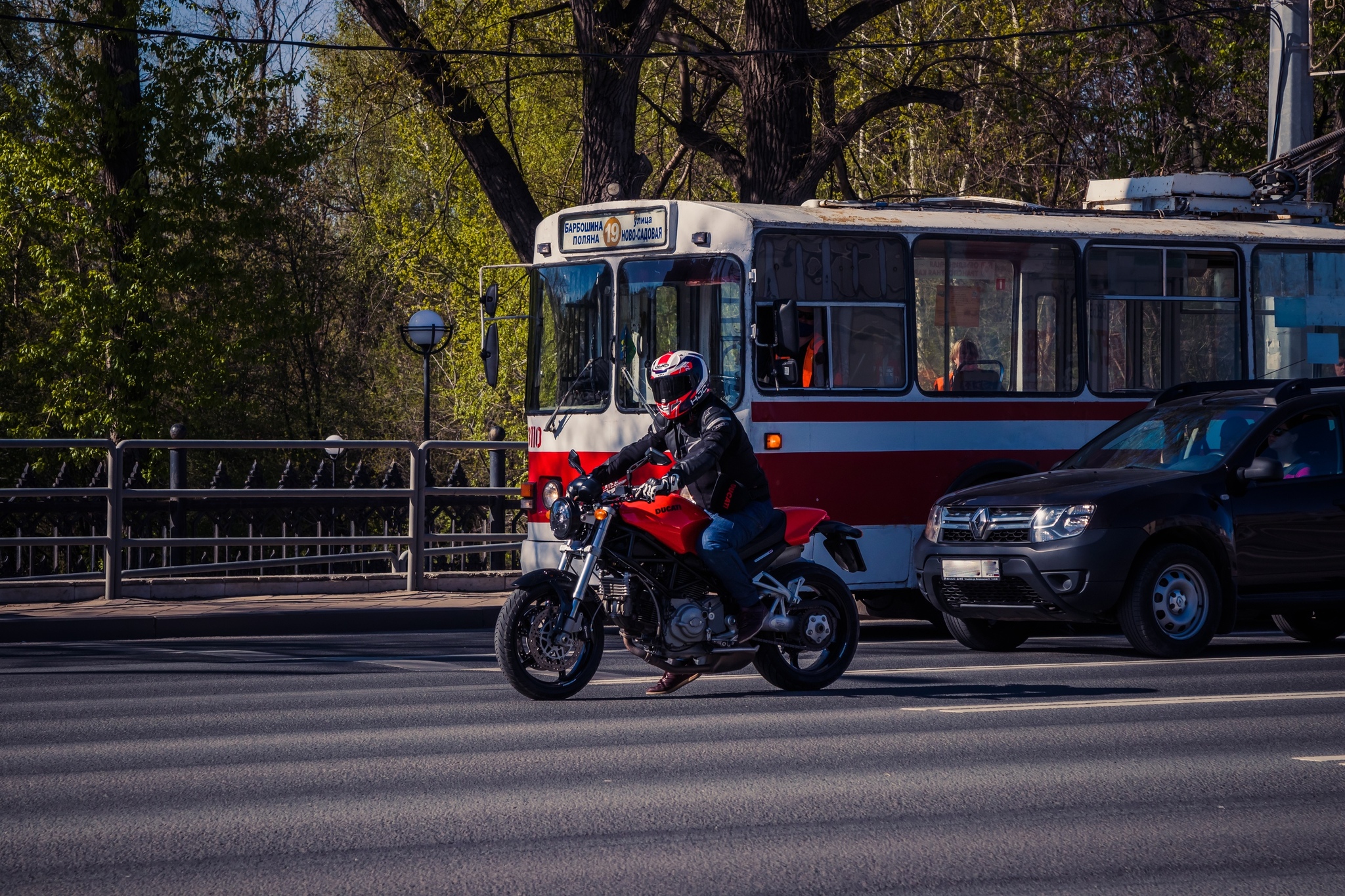 На московском шоссе - Моё, Уличная фотография, Самара, Хорошая погода, Люди, Длиннопост